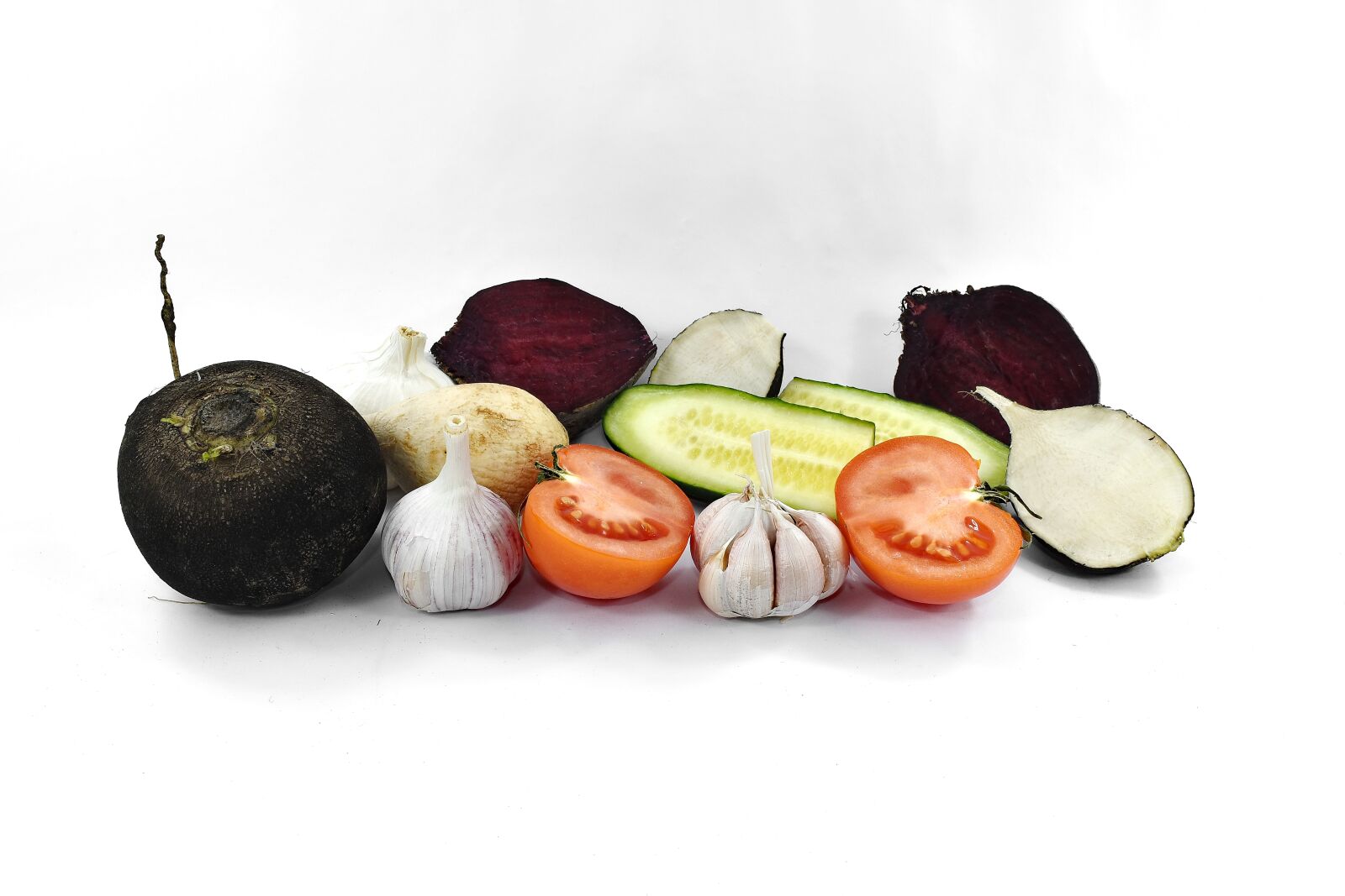 Nikon D5500 sample photo. Appetite, beetroot, cucumber, garlic photography