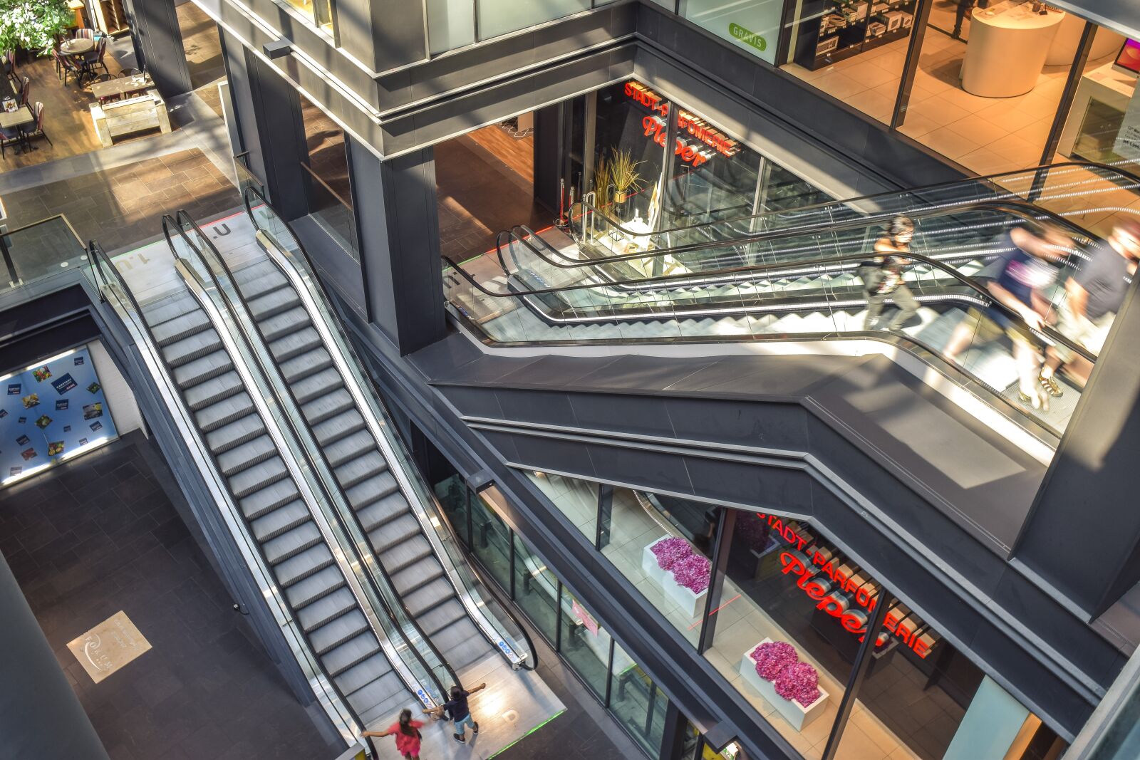 Nikon D3300 sample photo. Architecture, shopping centre, shopping photography