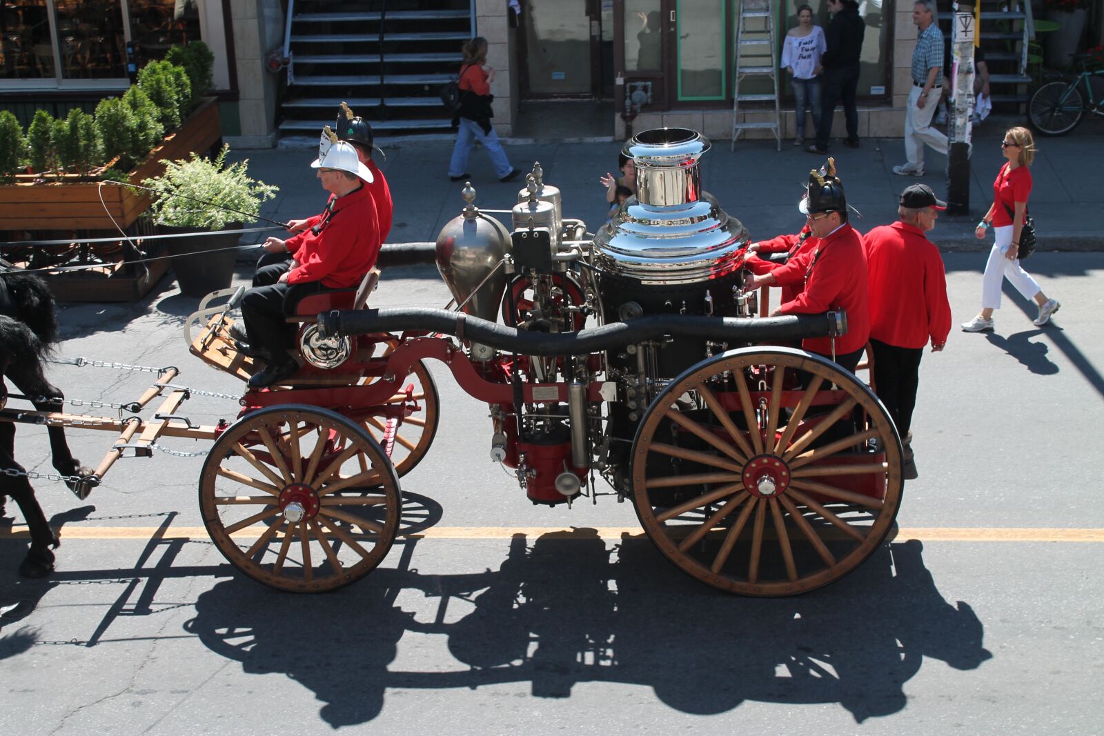 Canon EOS 1100D (EOS Rebel T3 / EOS Kiss X50) sample photo. History, firefighter, truck photography