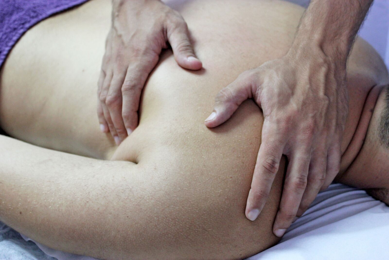 Canon EOS 550D (EOS Rebel T2i / EOS Kiss X4) sample photo. Wellness, osteopathy, therapies photography