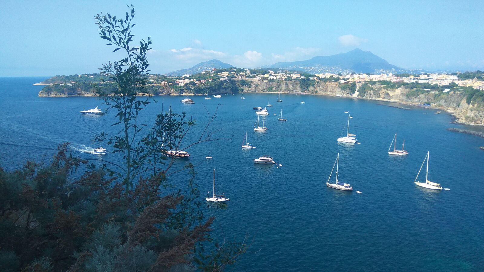 Xiaomi Redmi Note3 sample photo. Procida, italy, island photography