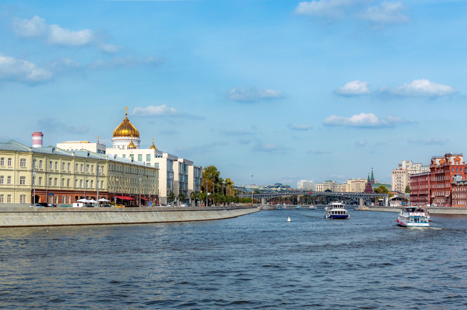 Nikon D3200 sample photo. Moscow, moskva river, kremlevskaya photography