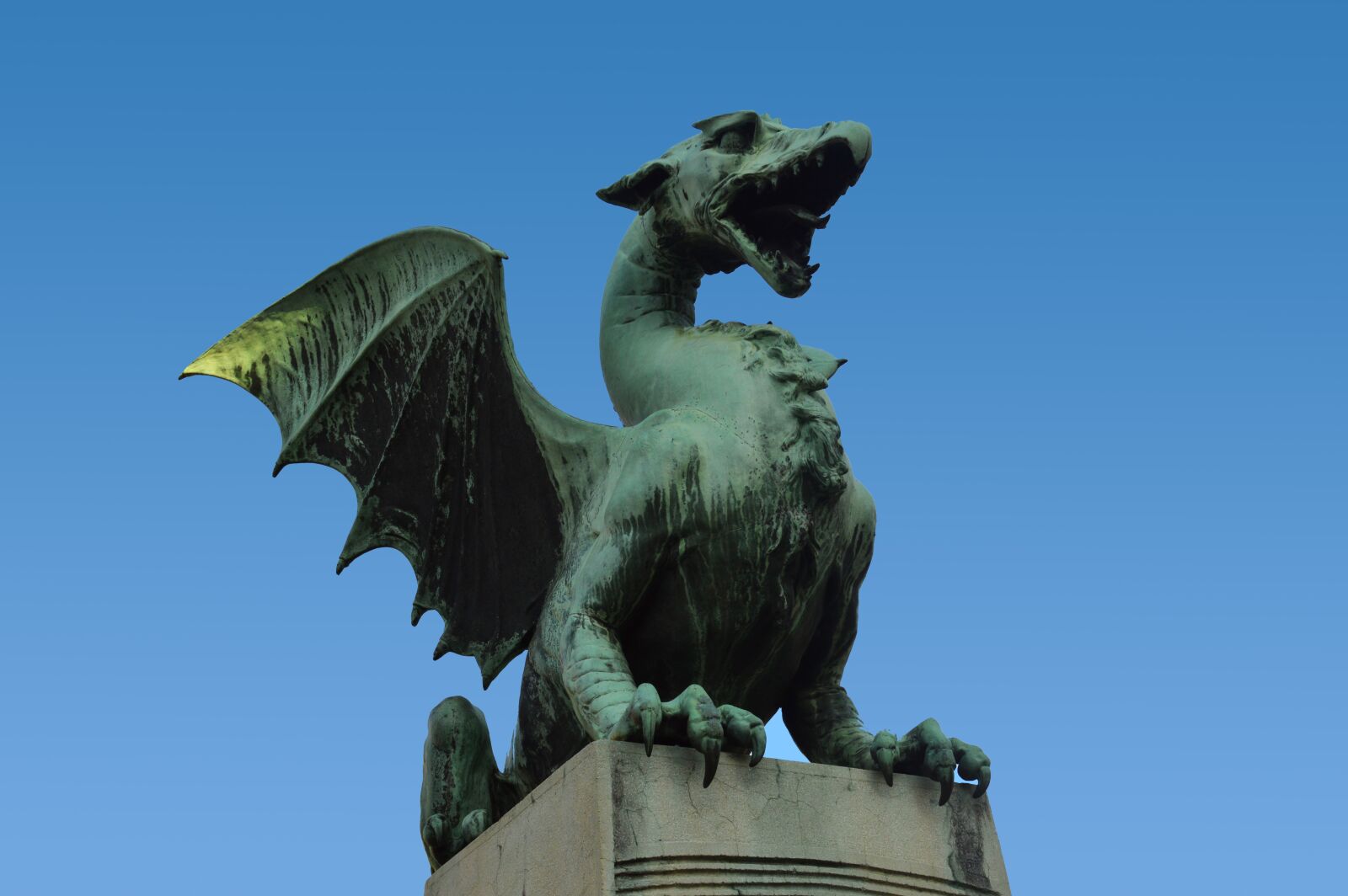Nikon D3200 sample photo. Statue, dragon, ljubliana photography