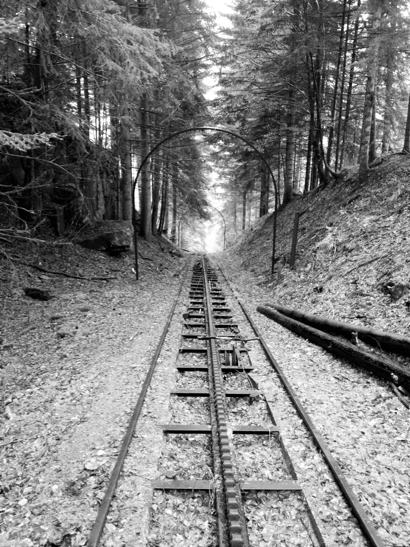 Samsung Galaxy S2 sample photo. Funicular, massif central, abandoned photography
