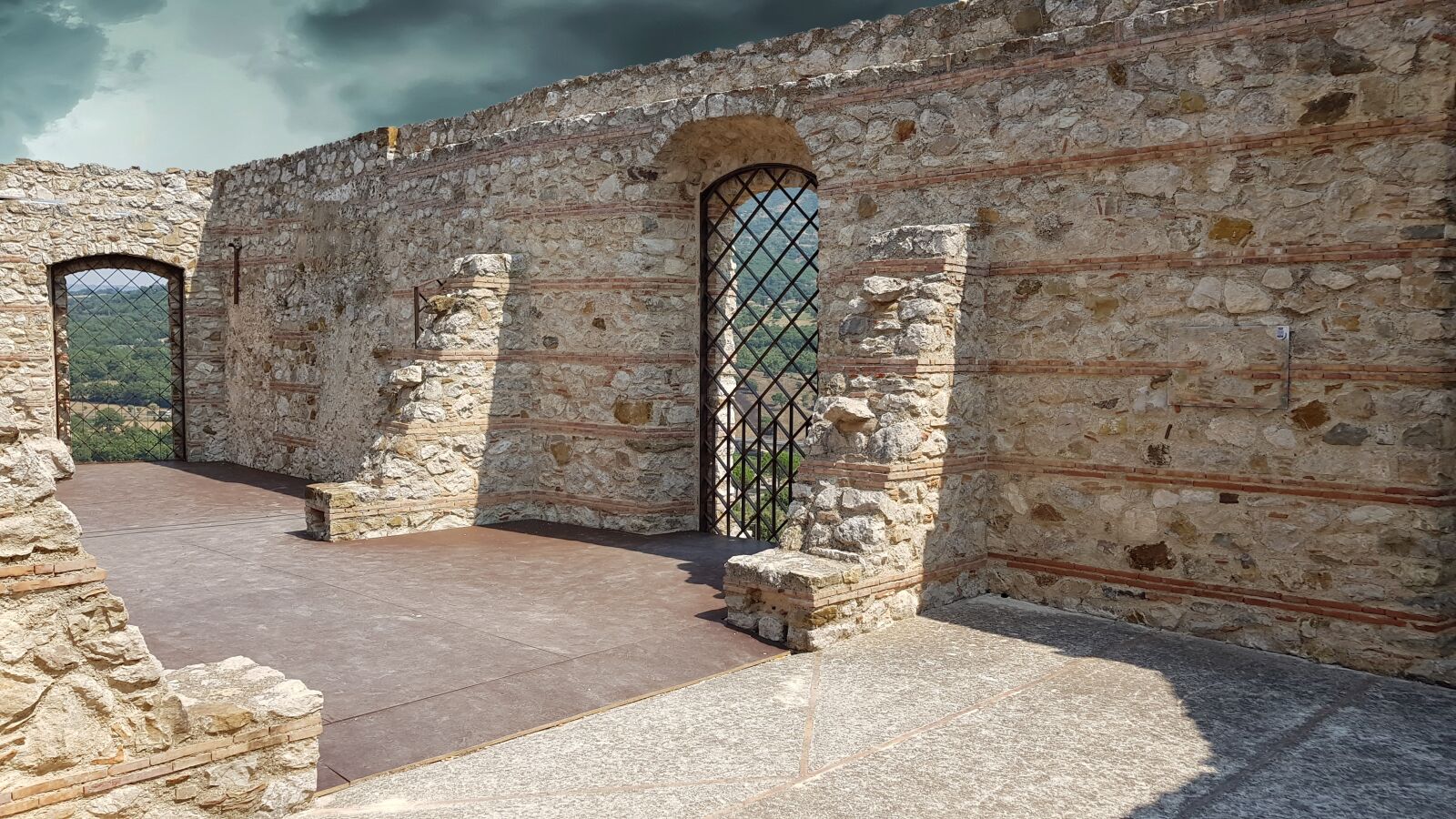 Samsung Galaxy S8+ sample photo. Castle, fortress, walls photography