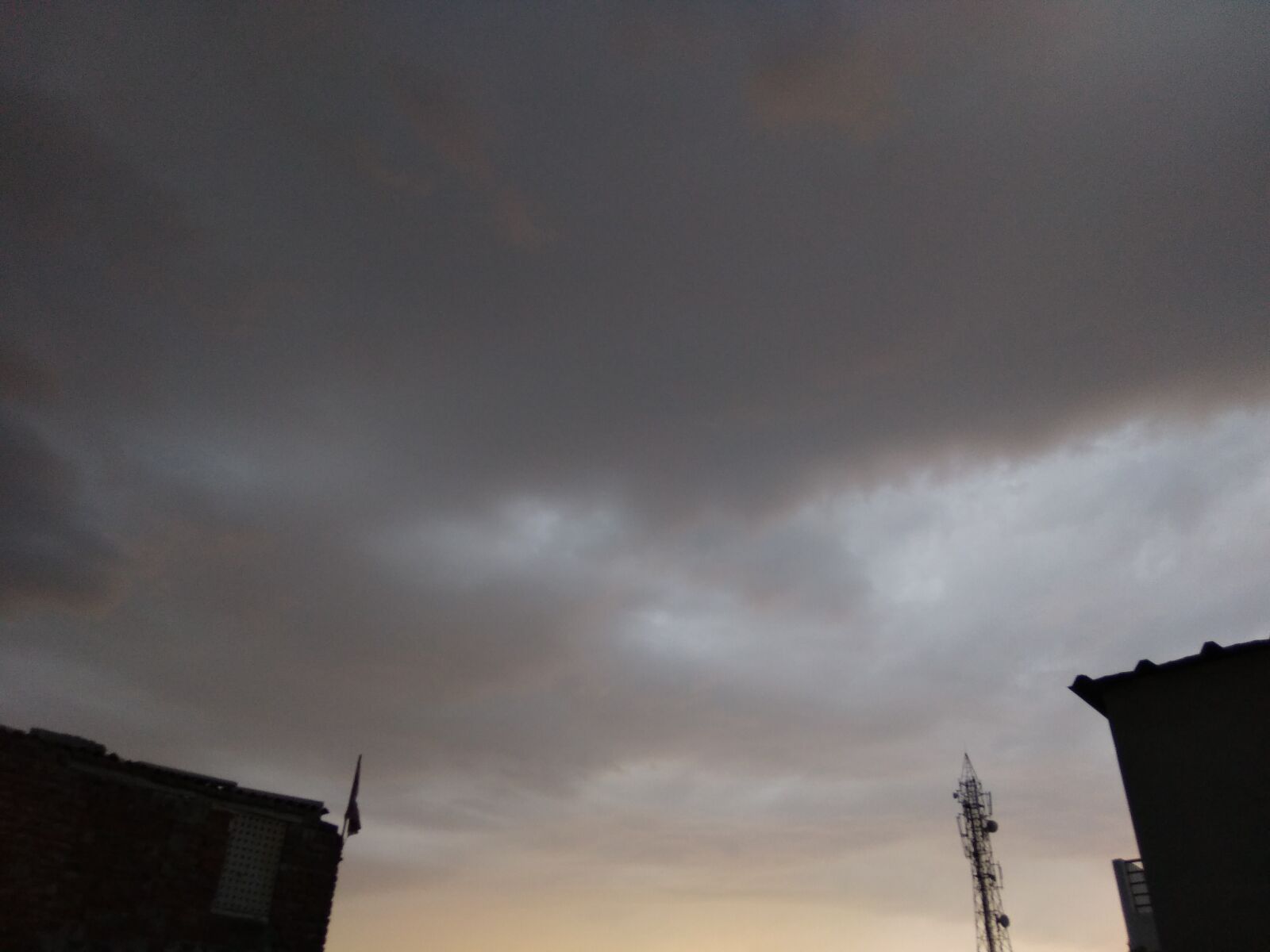 Xiaomi Redmi 5A sample photo. Storm, heavy cloud, rain photography