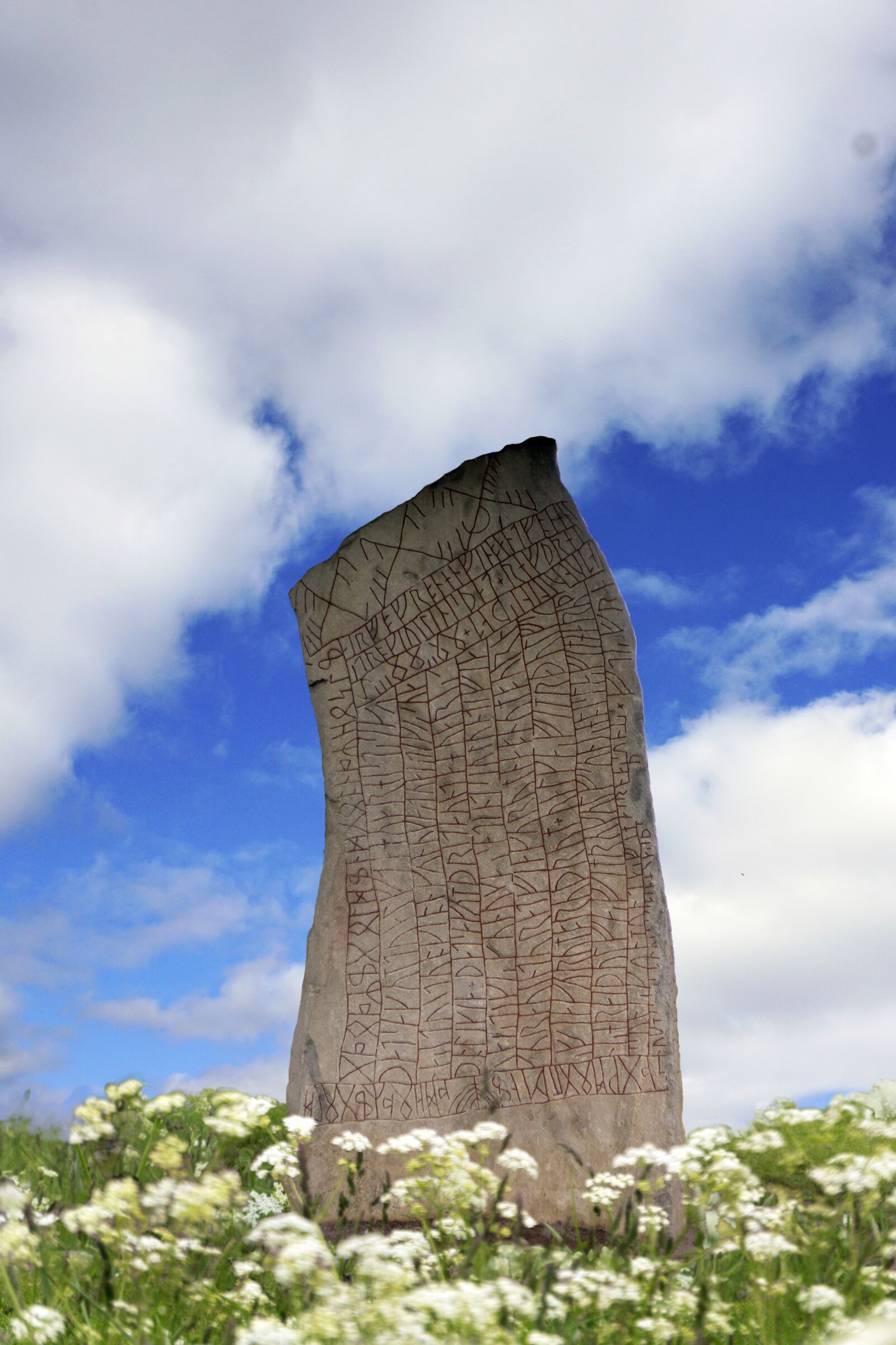 Sony E 16-50mm F3.5-5.6 PZ OSS sample photo. Runestone, runes, vikings photography