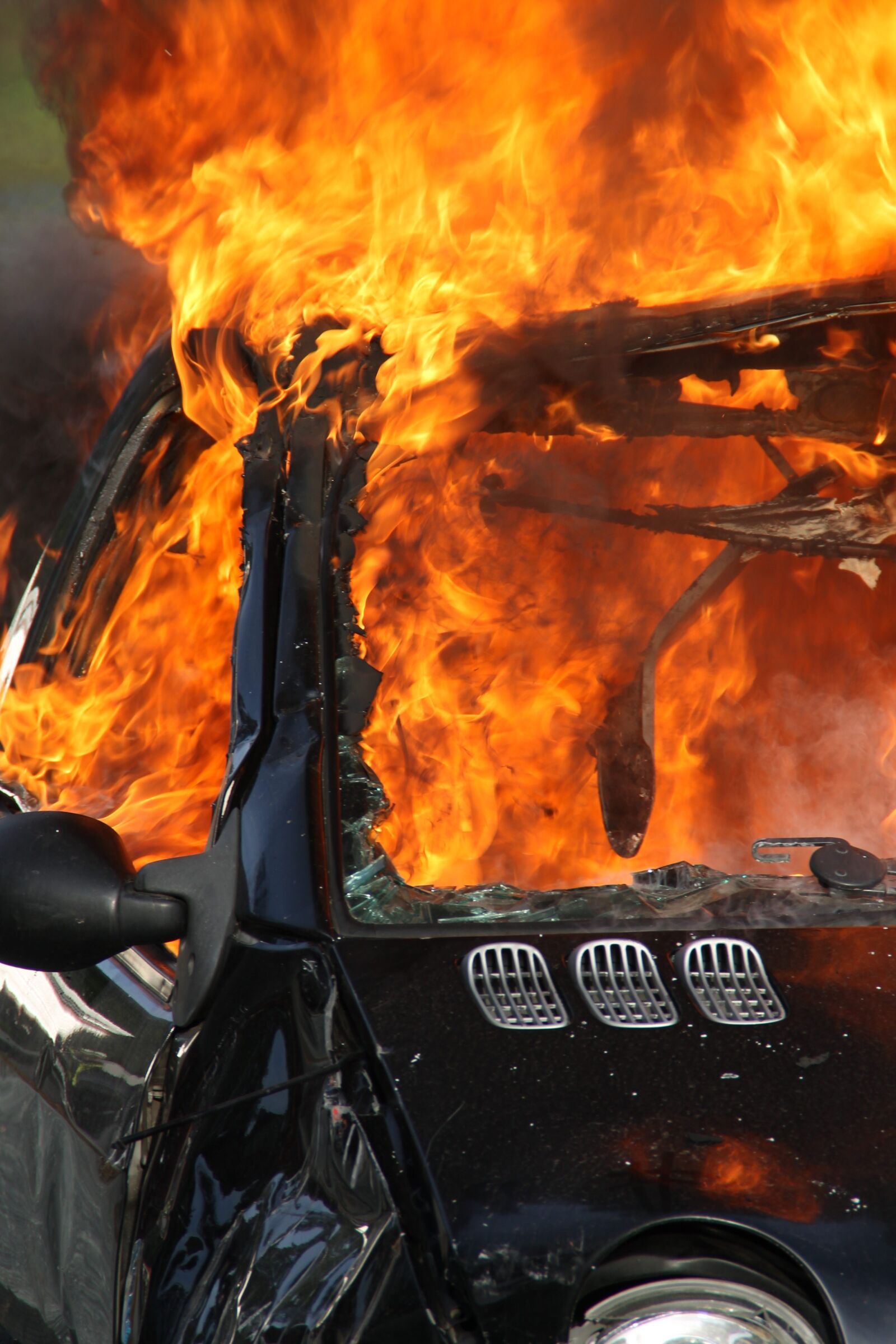 Canon EOS 1100D (EOS Rebel T3 / EOS Kiss X50) sample photo. Fire, risk, fire fighting photography