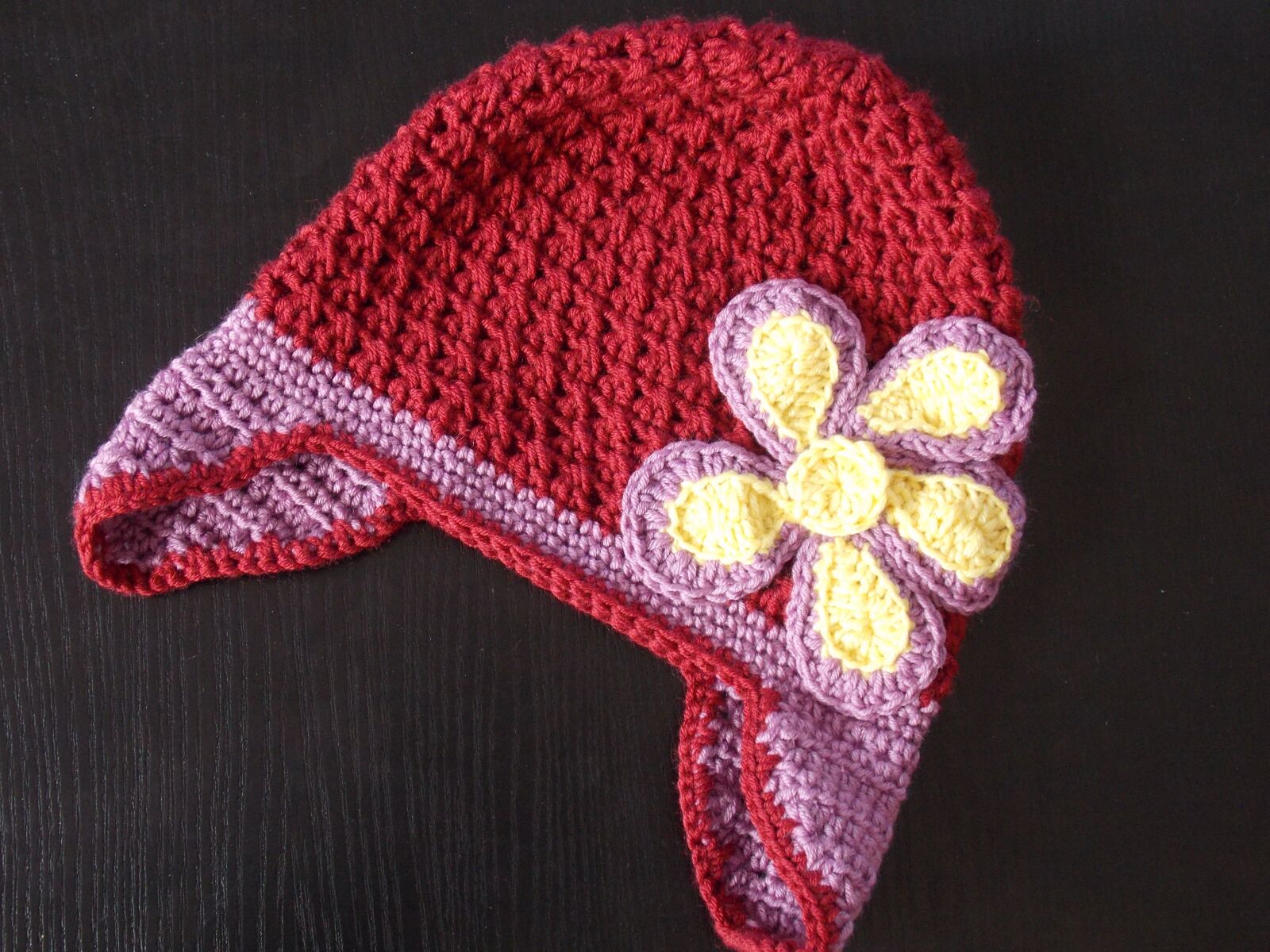 Nikon Coolpix L810 sample photo. Caps, winter, handmade photography