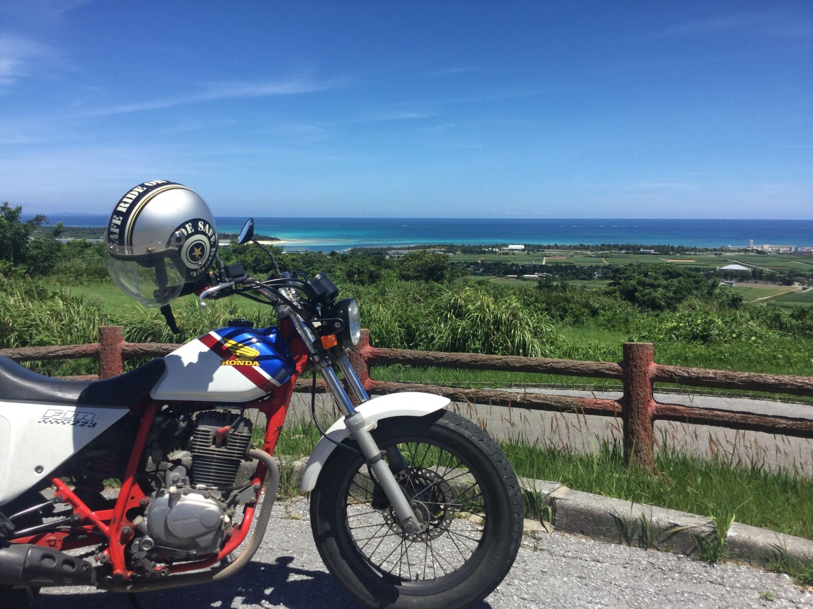 Apple iPod touch sample photo. Bike, okinawa, kume photography