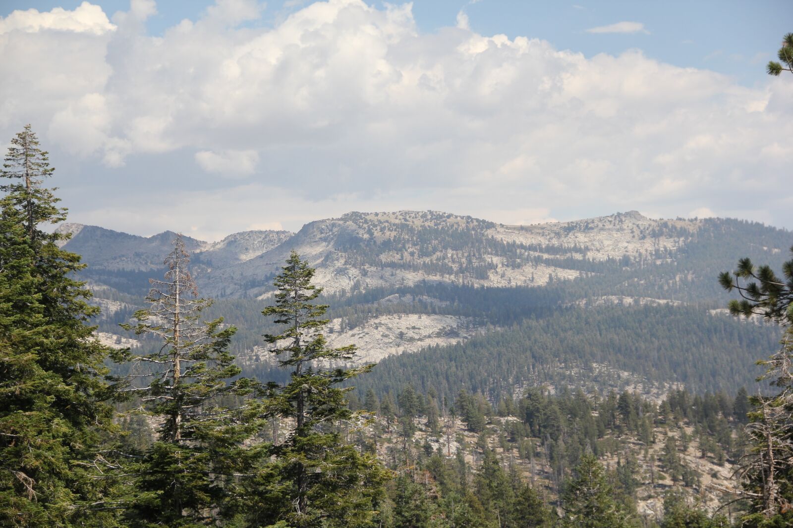 Canon EOS 550D (EOS Rebel T2i / EOS Kiss X4) sample photo. Mountains, landscape, vista photography