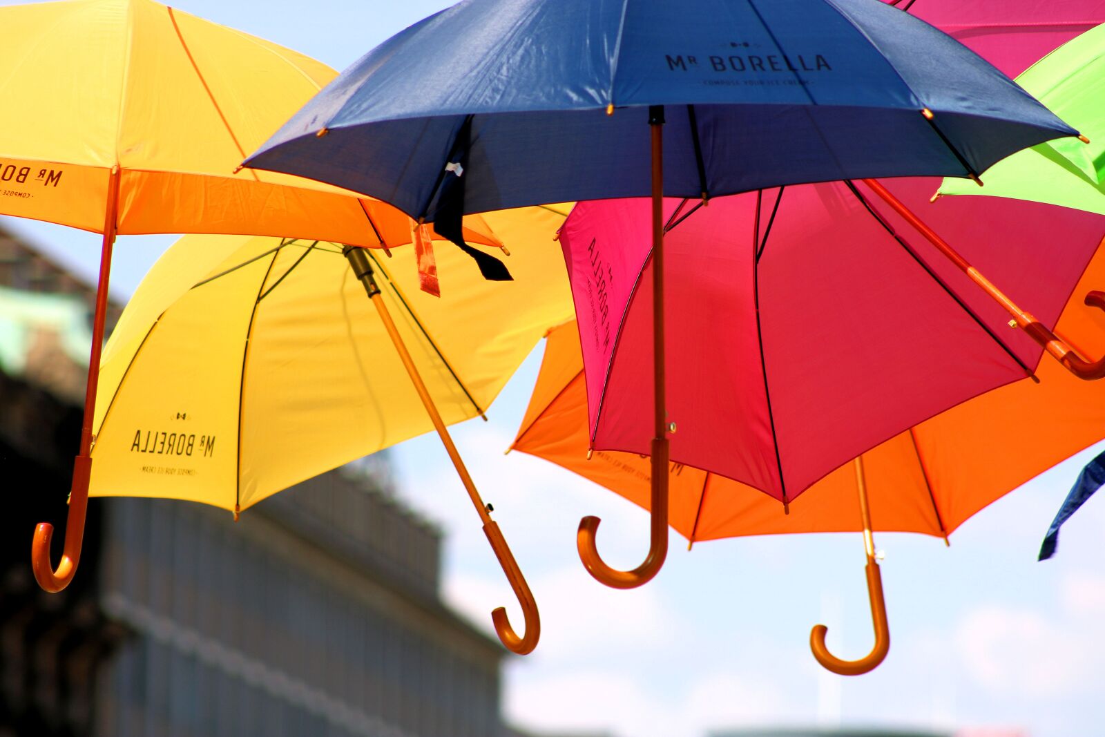 Canon EOS 750D (EOS Rebel T6i / EOS Kiss X8i) sample photo. Summer, sun, umbrella photography