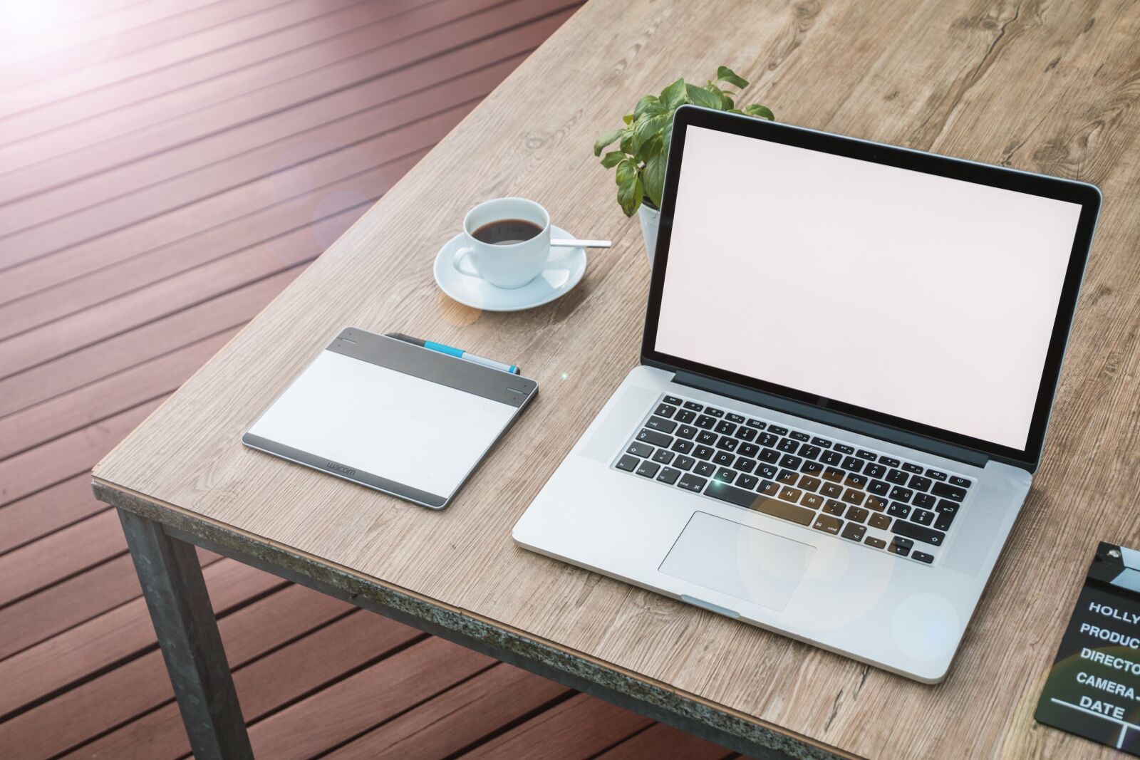 Canon EOS 70D sample photo. Laptop, notebook, work photography