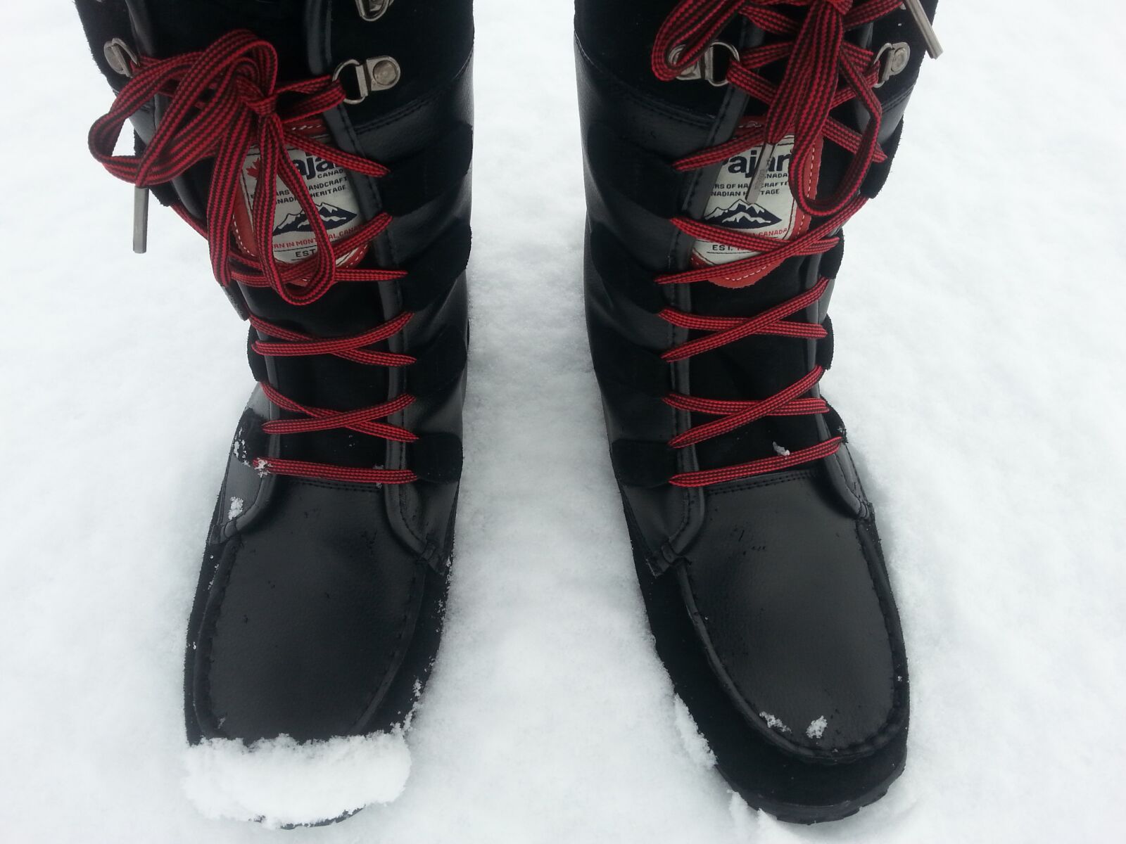 Samsung Galaxy S3 sample photo. Snow, boots, feet photography