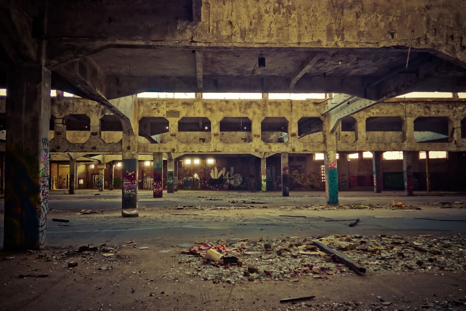 Olympus OM-D E-M10 sample photo. Lost places, rooms, abandoned photography