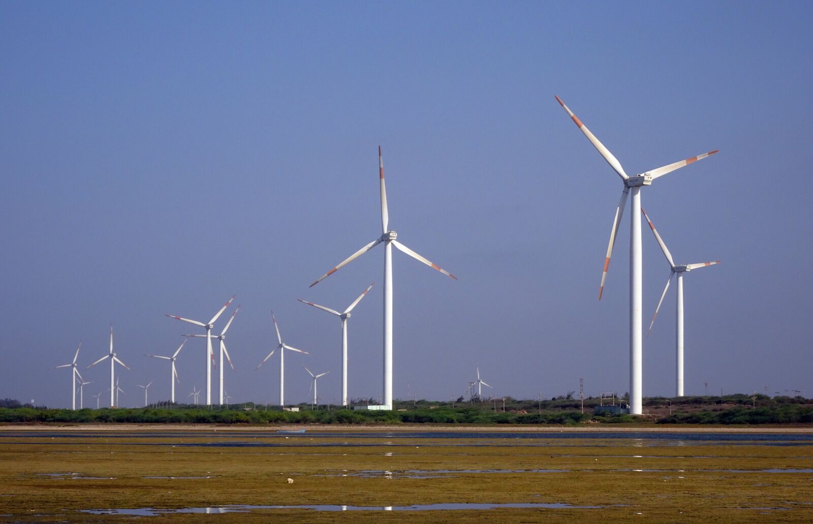 Sony Cyber-shot DSC-HX90V sample photo. Wind mill, energy, alternative photography