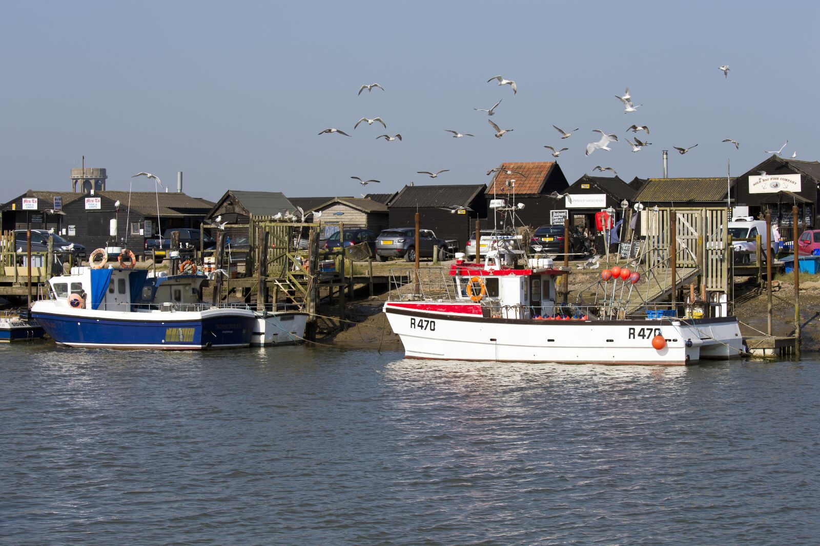 Canon EOS-1D X + Canon EF 100-400mm F4.5-5.6L IS II USM sample photo. Southwold harbour, suffolk, fishing photography