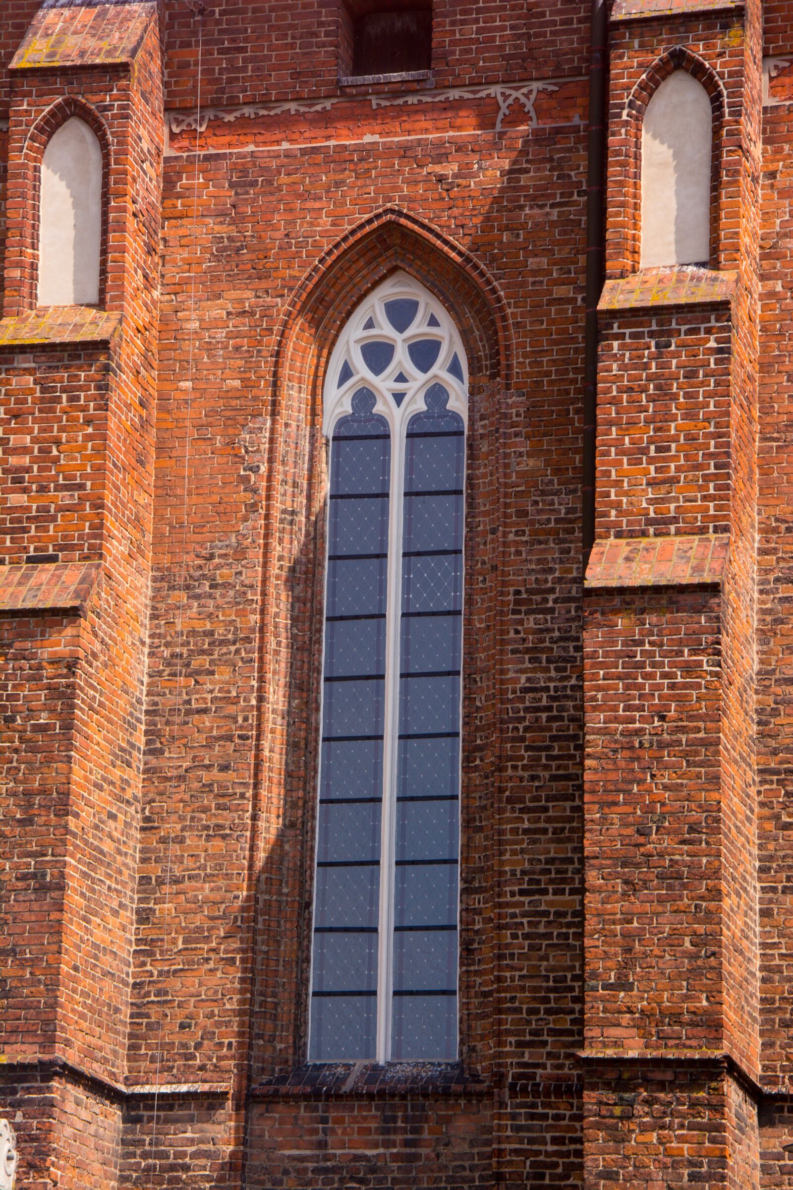 Nikon D5200 sample photo. The window, gothic windows photography