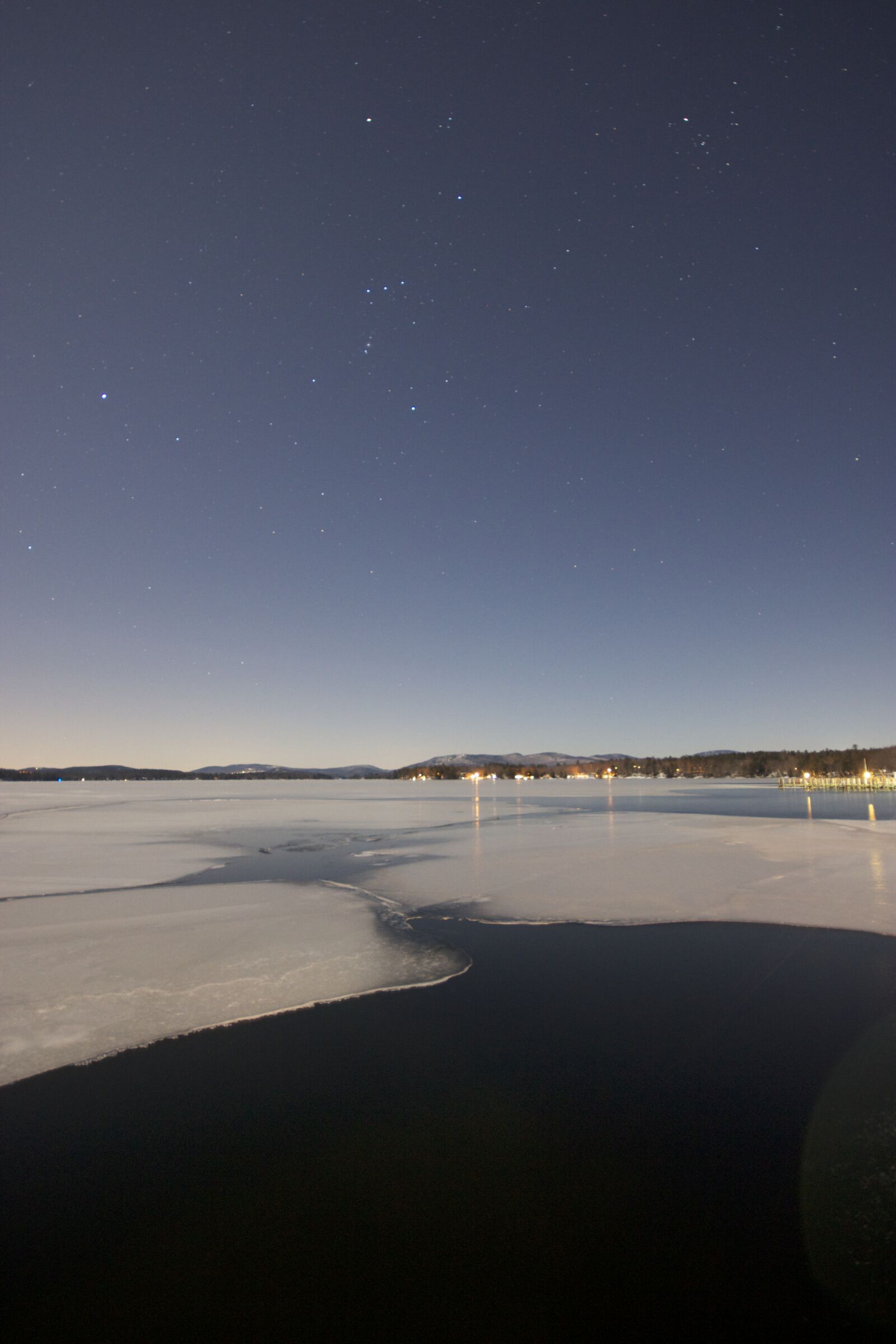 Canon EOS 550D (EOS Rebel T2i / EOS Kiss X4) + Sigma 10-20mm F4-5.6 EX DC HSM sample photo. Night, water, lake, stars photography
