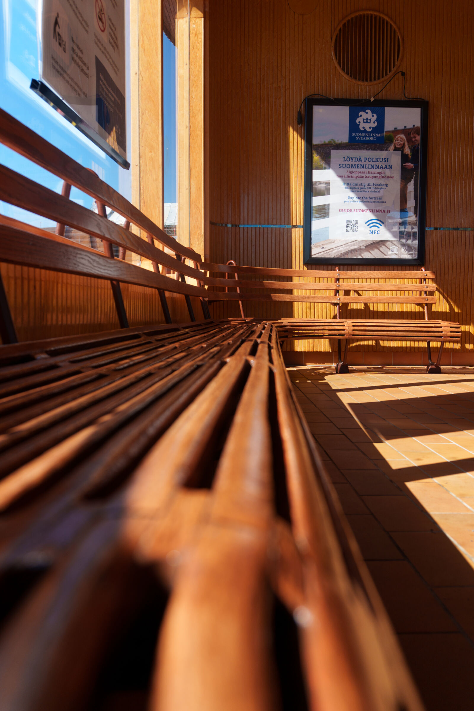 Sony ZV-E10 II sample photo. Shadow waiting photography