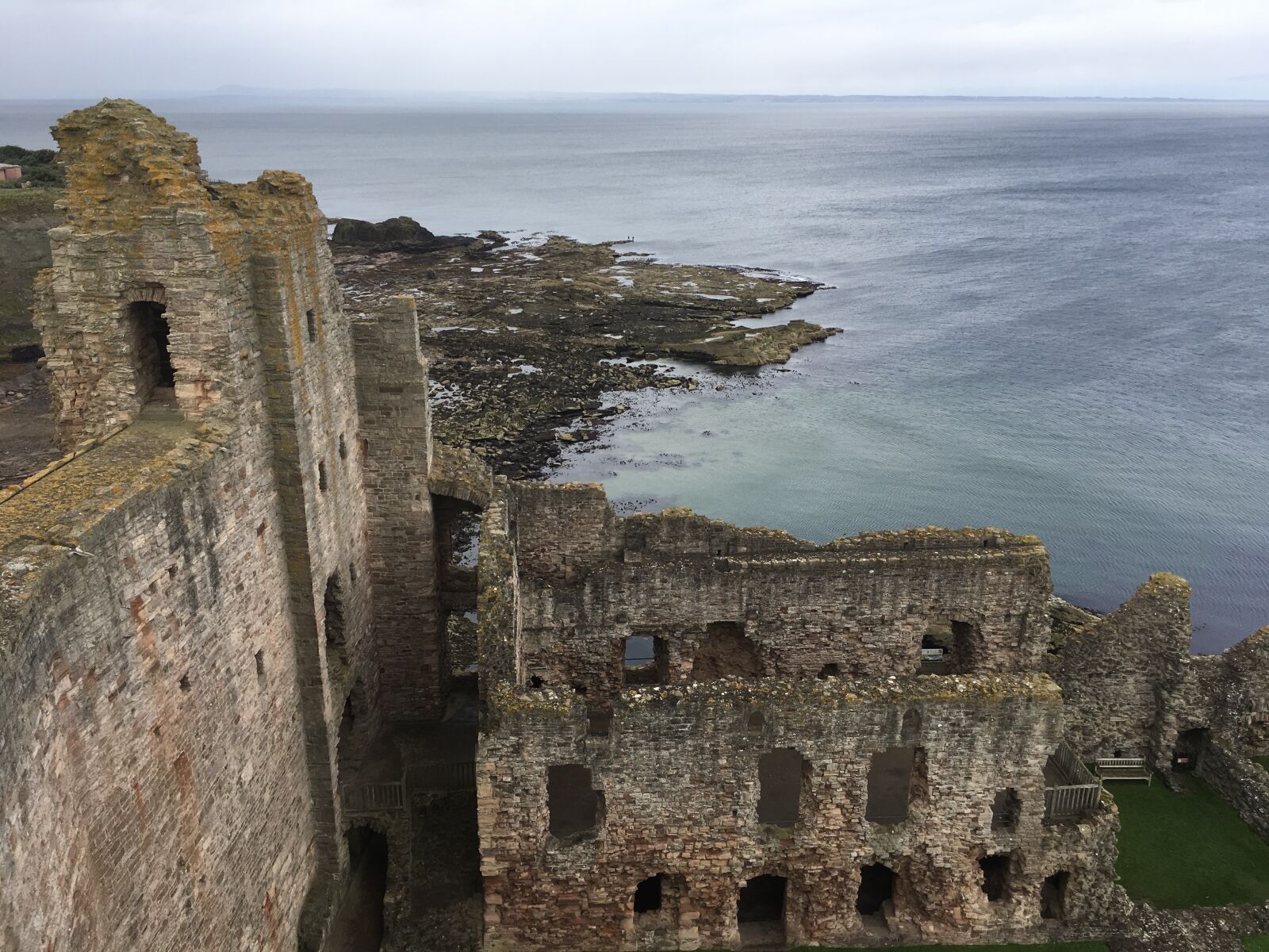 Apple iPad Pro sample photo. Tantallon castle, scottish castle photography