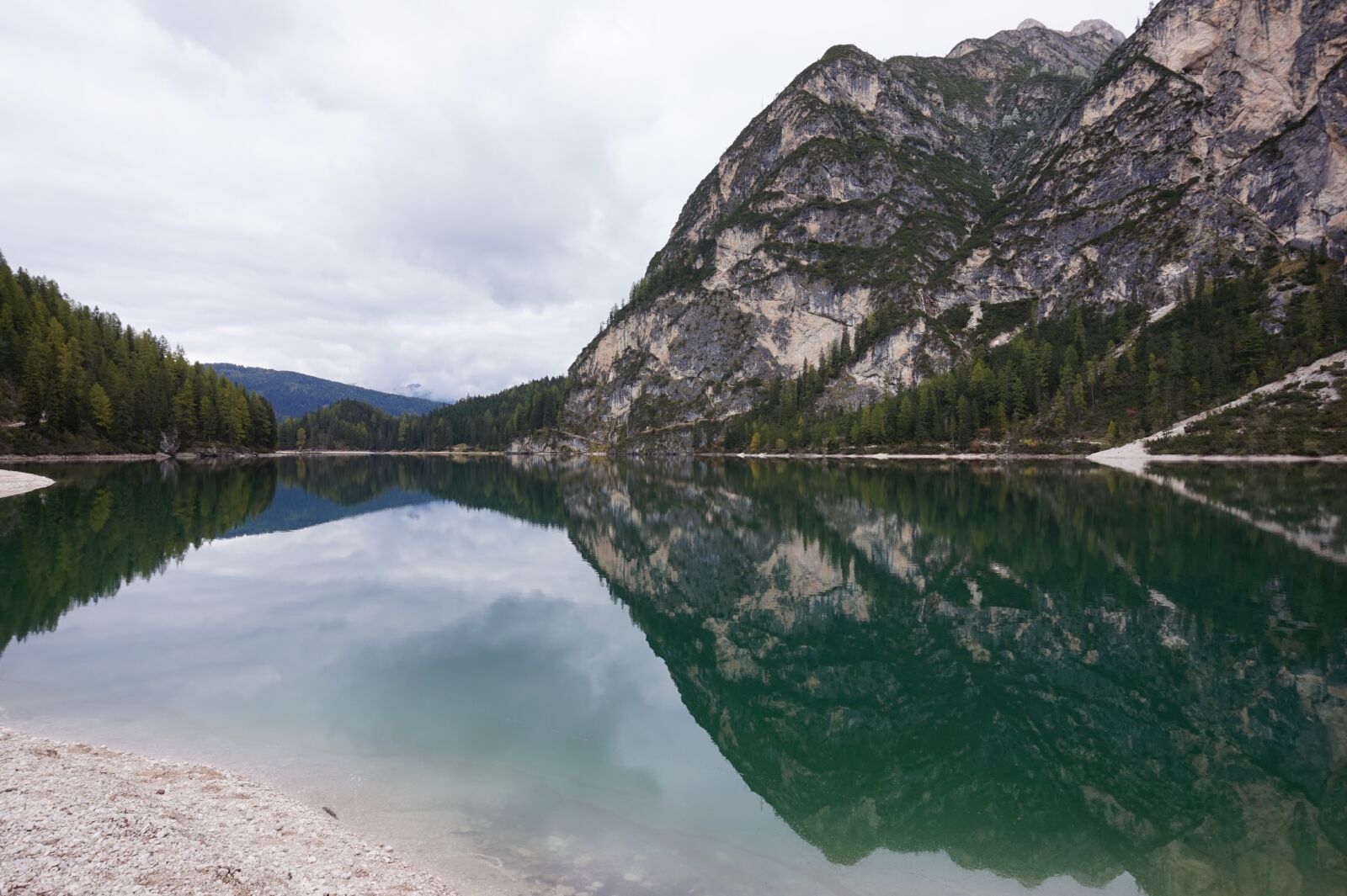 Sony Alpha a5000 (ILCE 5000) sample photo. Prague wildsee, south tyrol photography