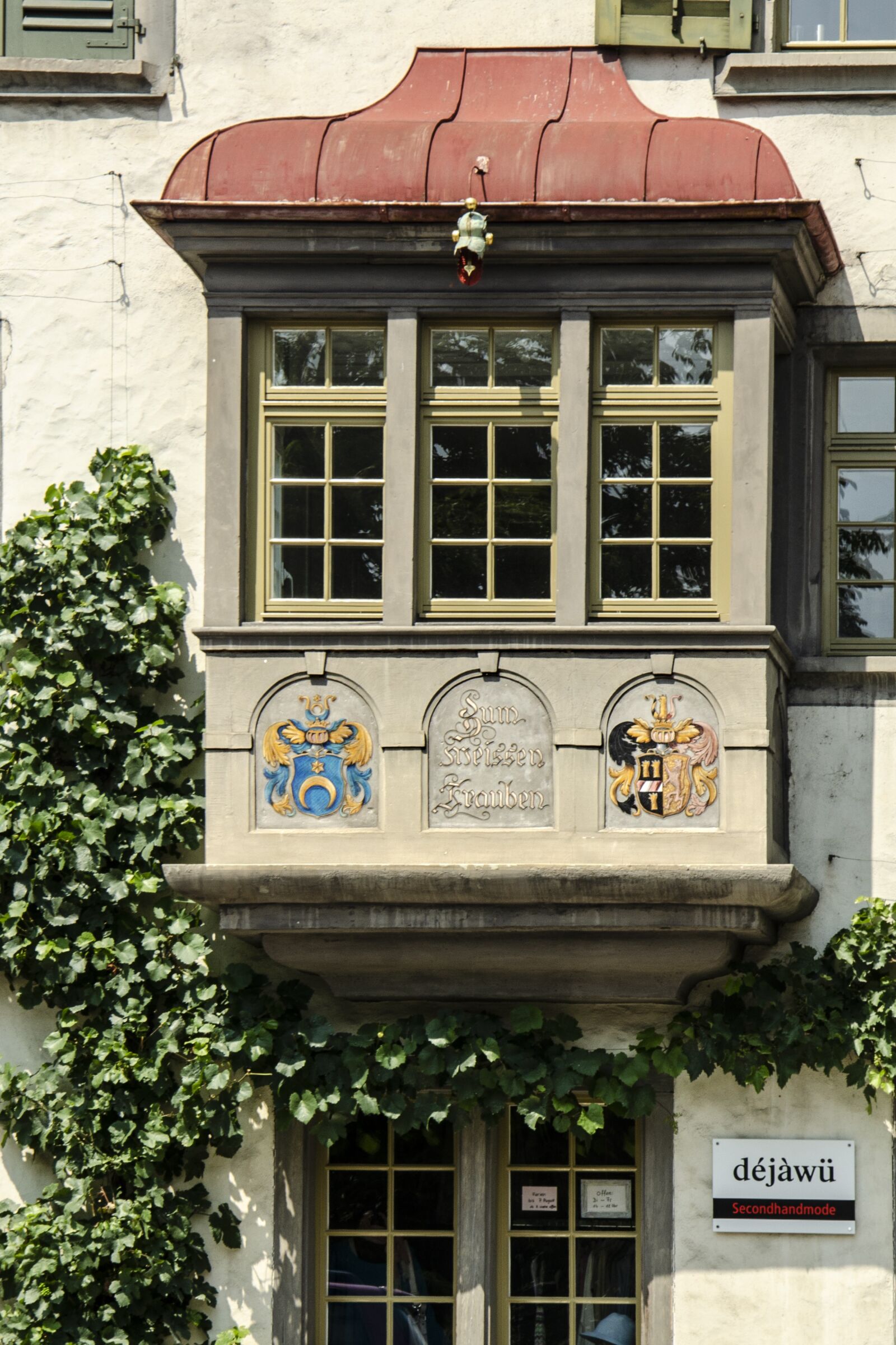 Nikon D5100 sample photo. Bay window, parlour bay photography