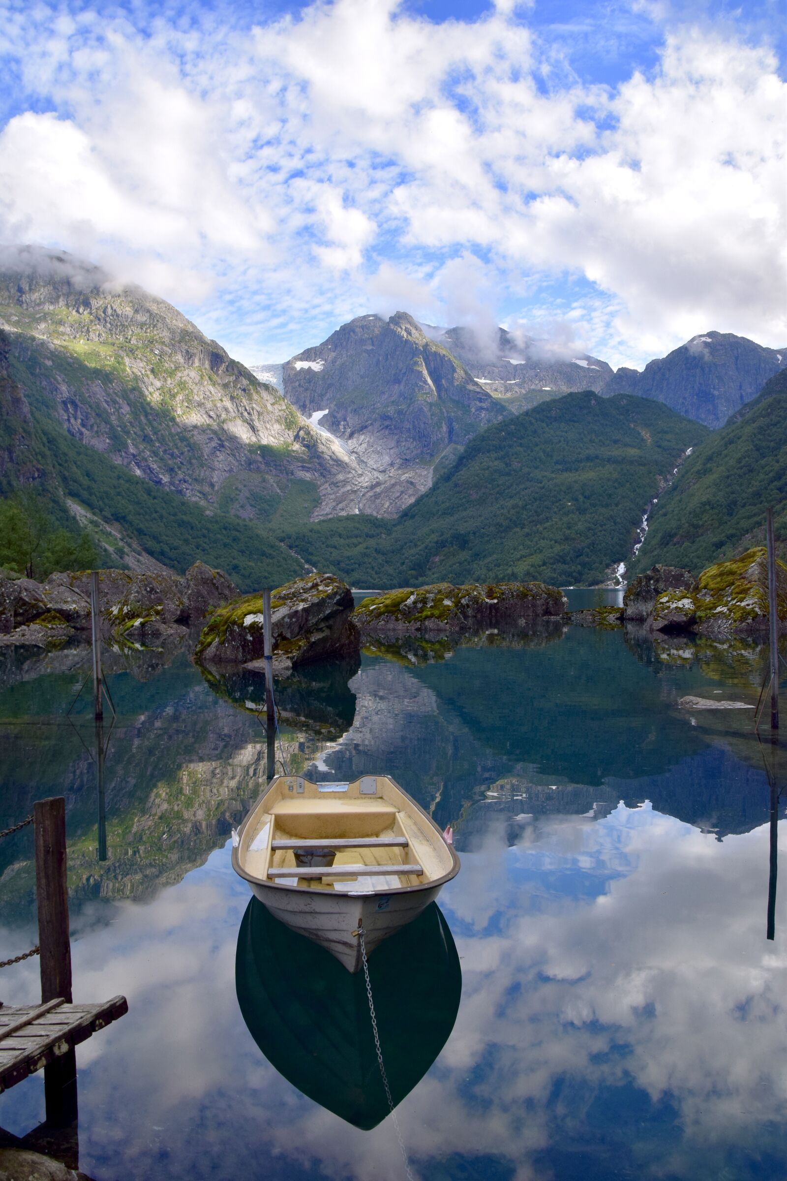 Nikon D5300 sample photo. Mountains, glacier, boat photography
