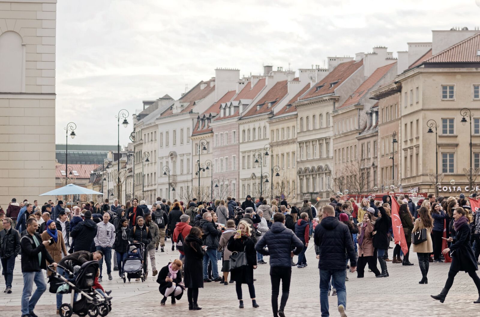 Nikon D5100 sample photo. People, city, the crowd photography