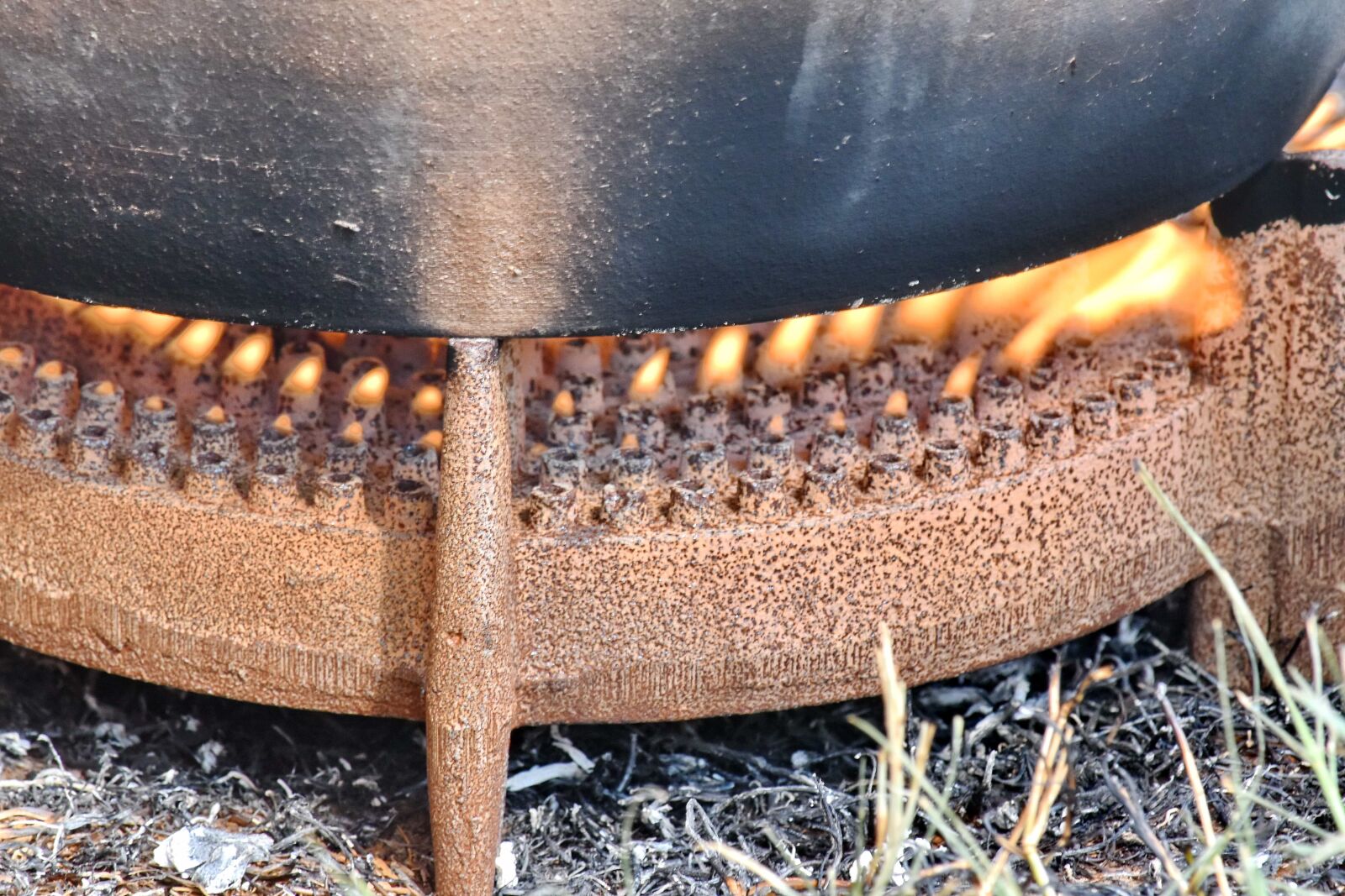 Nikon D5500 sample photo. Flame, gas stove, outdoor photography