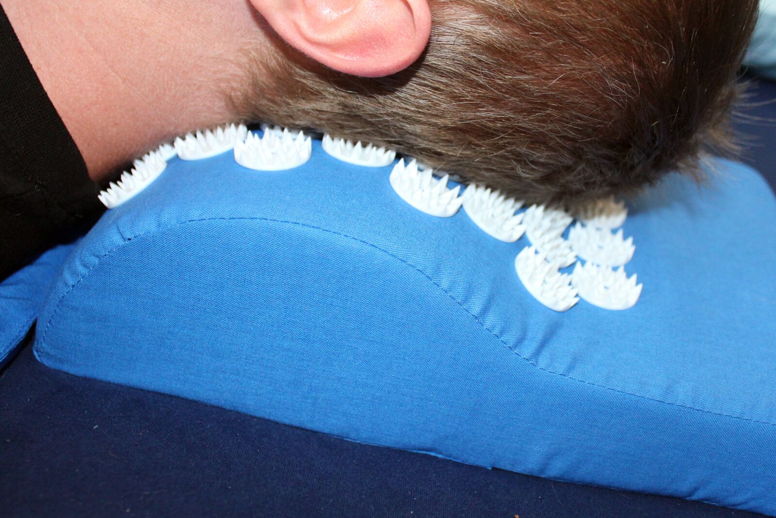 Canon EOS 650D (EOS Rebel T4i / EOS Kiss X6i) sample photo. Acupressure pillow, acupressure, health photography