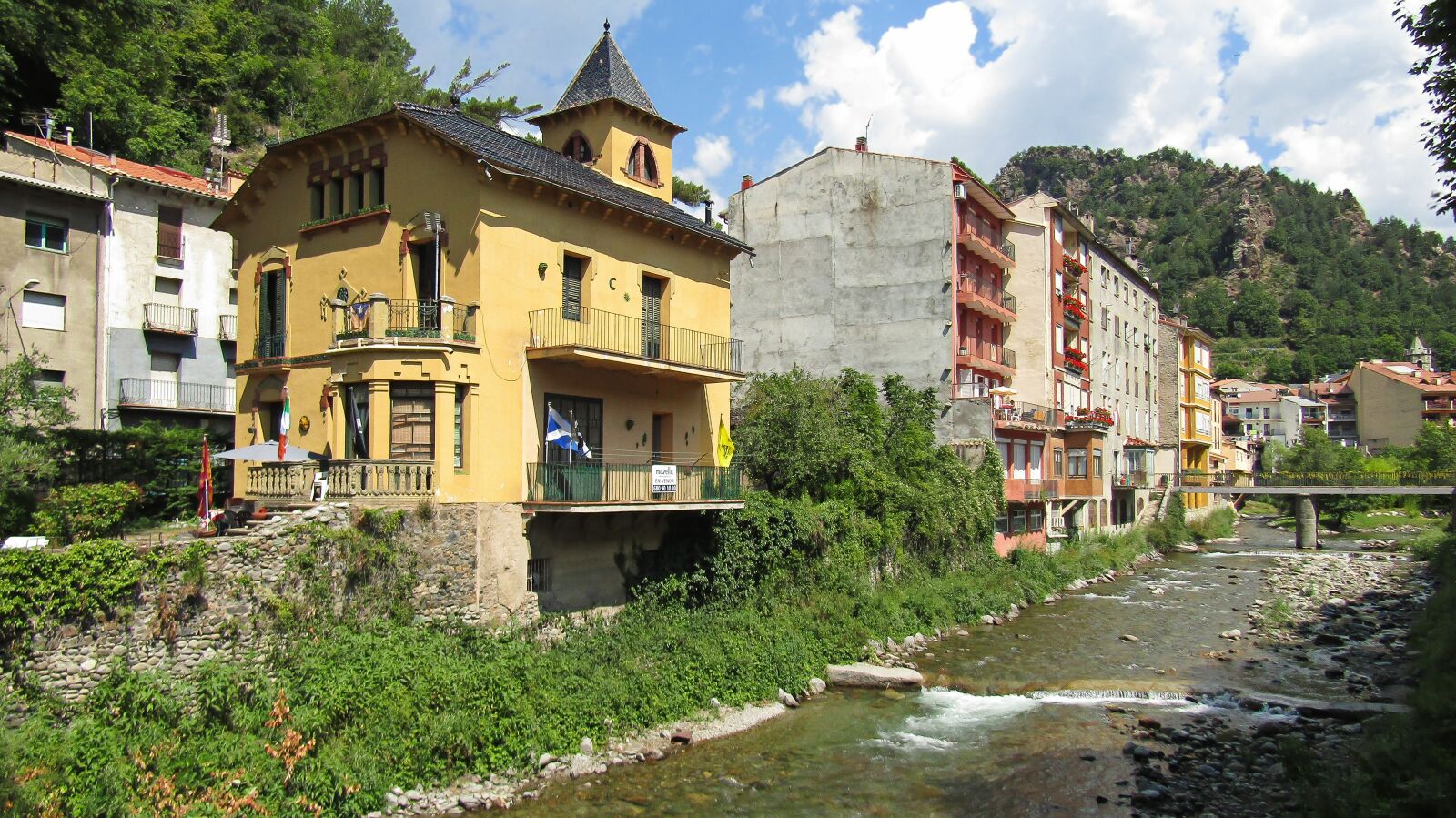 Canon PowerShot SX410 IS sample photo. Ribes de freser, spain photography