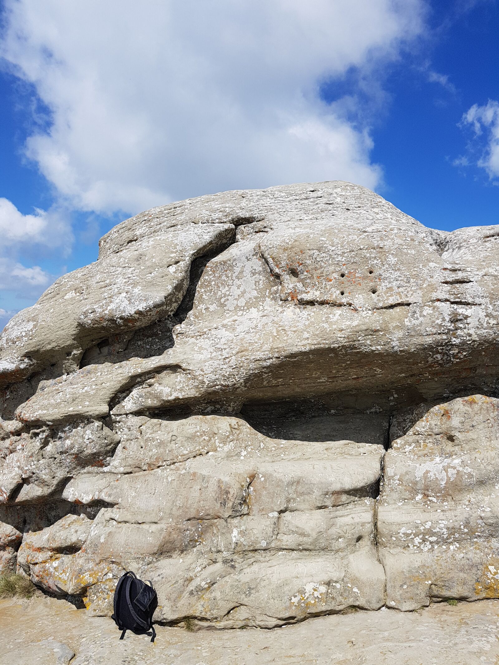 Samsung Galaxy S8+ sample photo. Stone, statue, mountain photography
