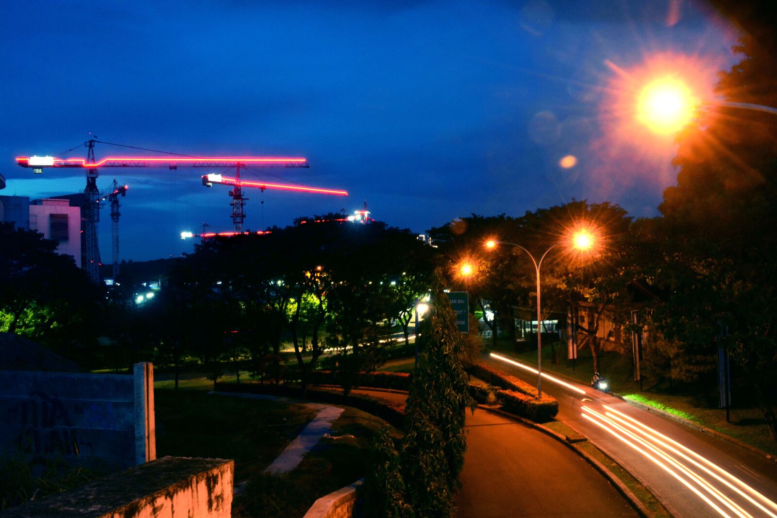Nikon D5200 sample photo. Night, city, dark photography