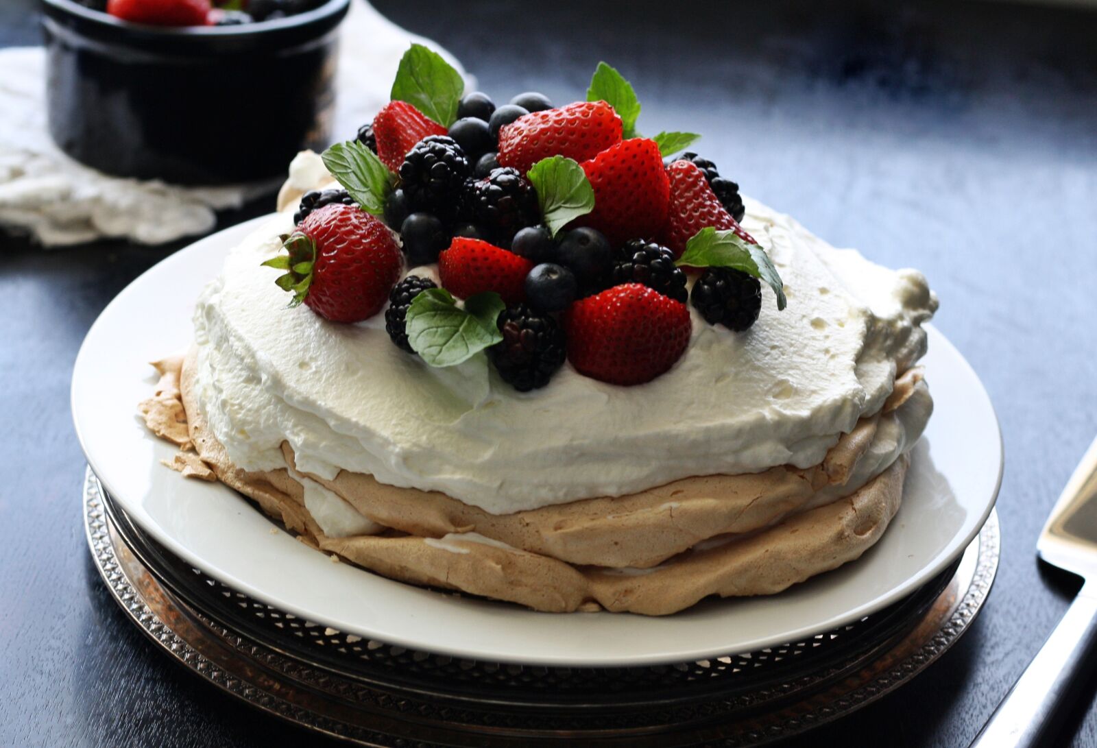Canon EOS 1000D (EOS Digital Rebel XS / EOS Kiss F) sample photo. Mixed berries, pavlova, pie photography