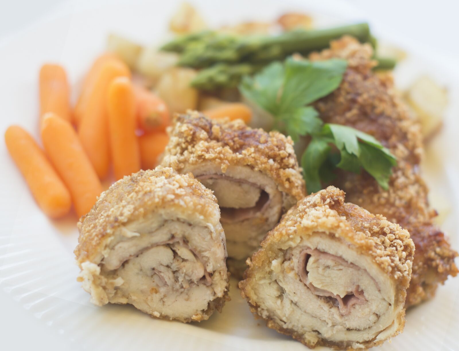 Nikon D610 sample photo. Chicken, vegetables, food photography