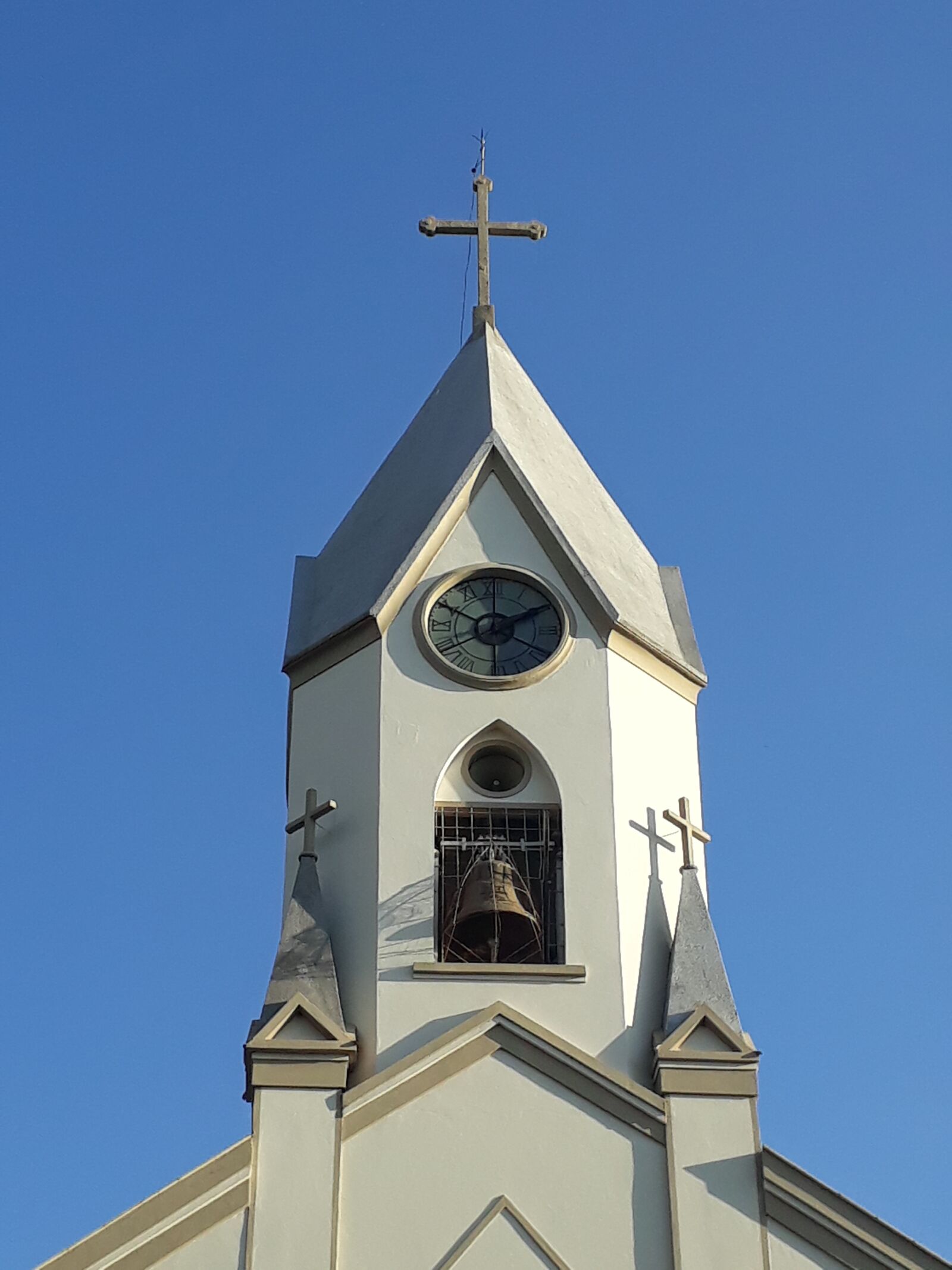 Samsung Galaxy J5 Prime sample photo. Religion, christian cross, architecture photography