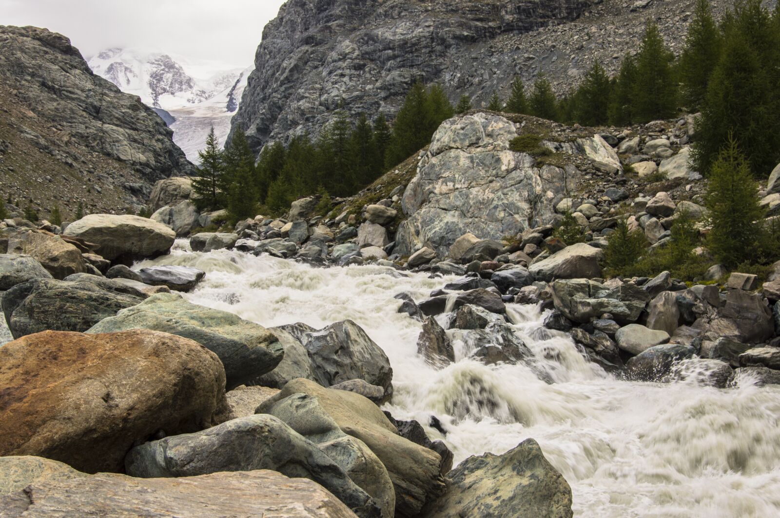 Nikon D3200 sample photo. River, mountains, landscape photography