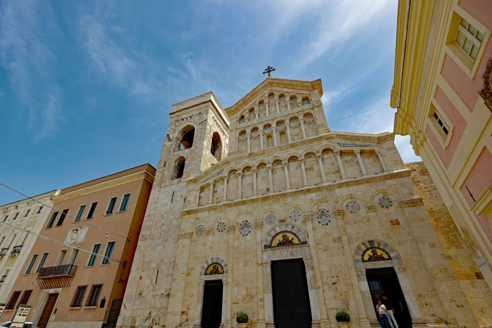 Super-Vario-Elmar-TL  1:3.5-4.5 / 11-23 ASPH. sample photo. Sardinia, cagliari, the cathedral photography