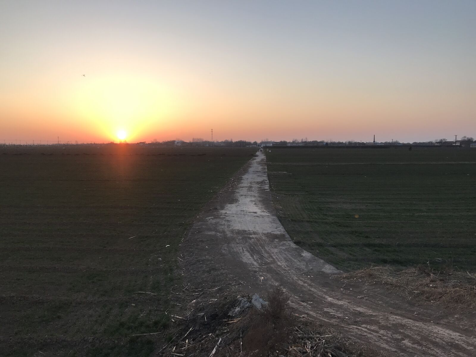 iPhone 7 Plus back dual camera 3.99mm f/1.8 sample photo. Country sunset, sunset, country photography