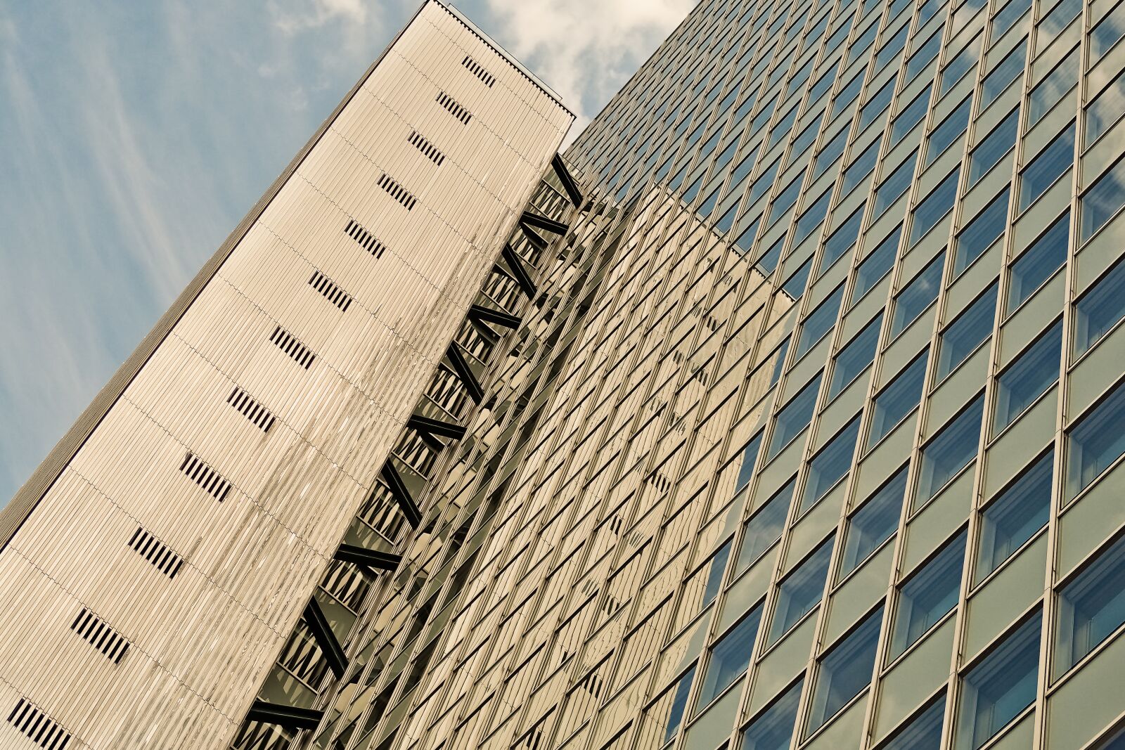 Olympus OM-D E-M10 sample photo. Architecture, facade, office building photography