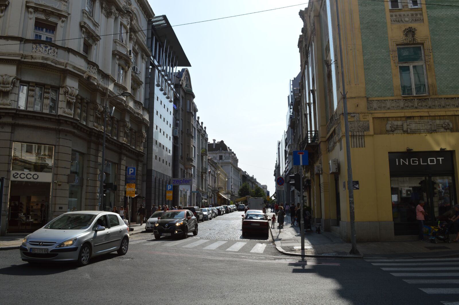 Nikon D3200 sample photo. Street, cars, traffic photography