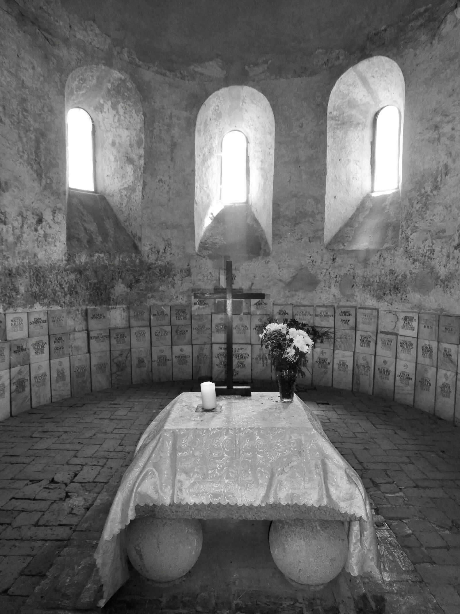 Panasonic Lumix DC-ZS70 (Lumix DC-TZ90) sample photo. Altar, church, religion photography