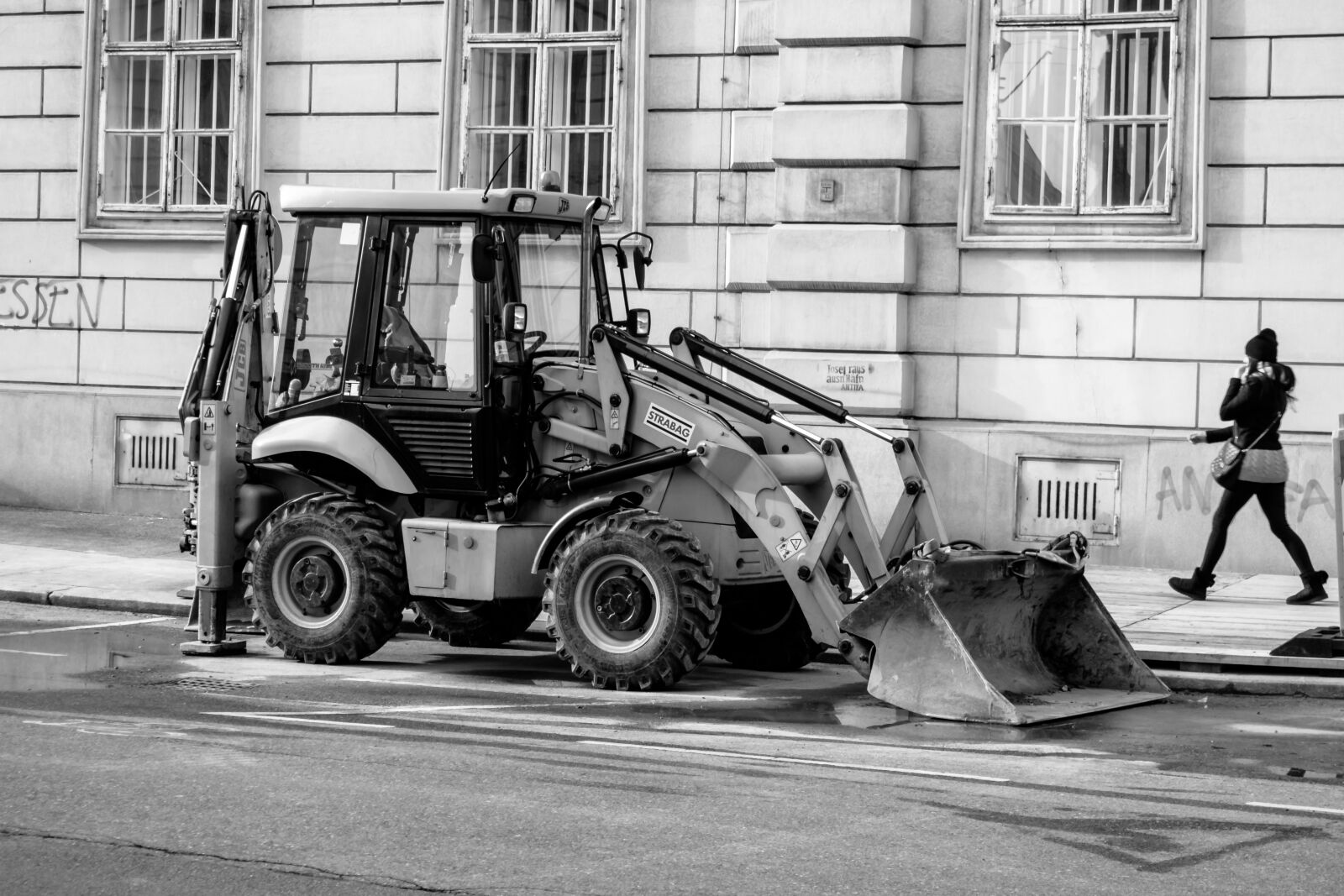 Olympus PEN E-PL7 sample photo. Vehicle, human, transport system photography