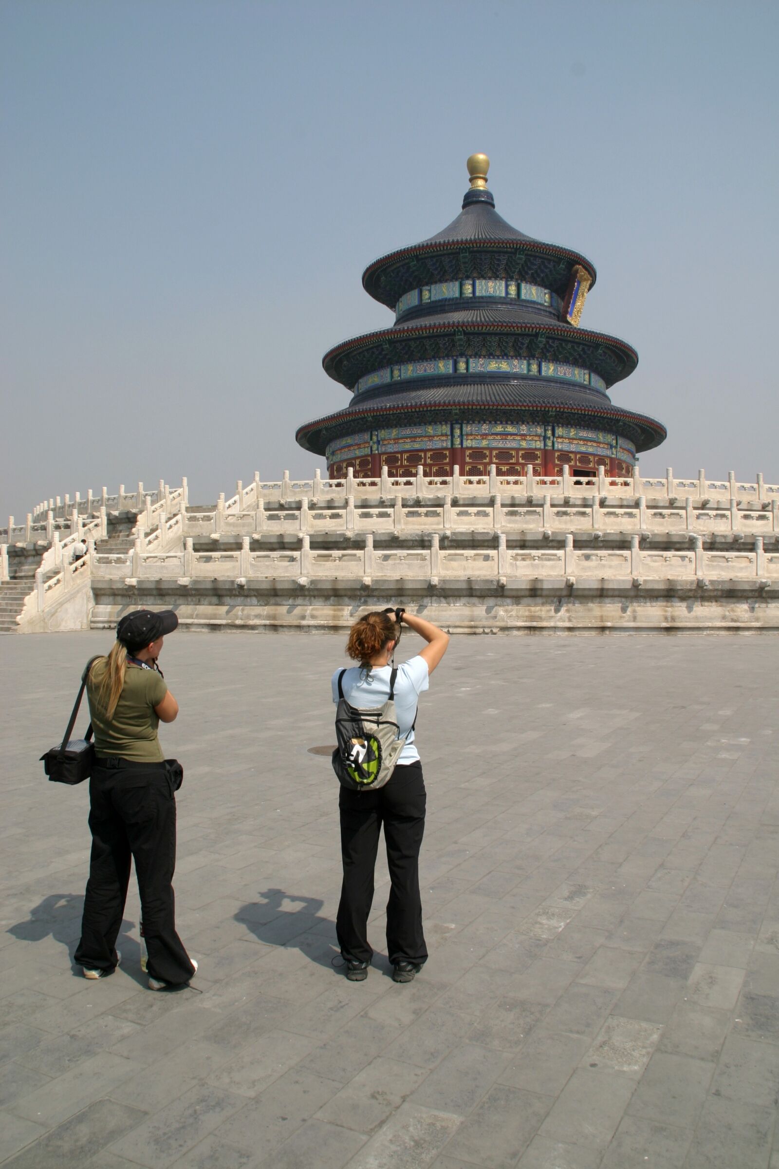 Canon EOS 10D sample photo. Tourists, peace stamp, beijing photography