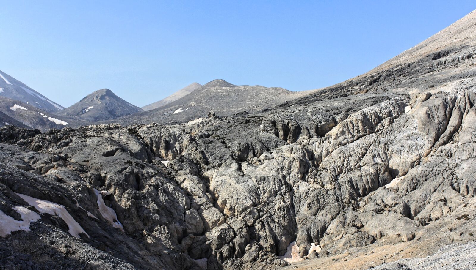 Canon EOS 450D (EOS Rebel XSi / EOS Kiss X2) sample photo. Lefka ori, mountains, desert photography