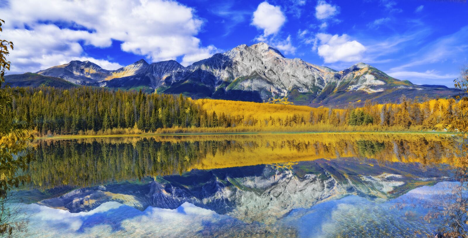 Sigma 16mm F1.4 DC DN | C sample photo. Autumn, mountain lake, nature photography