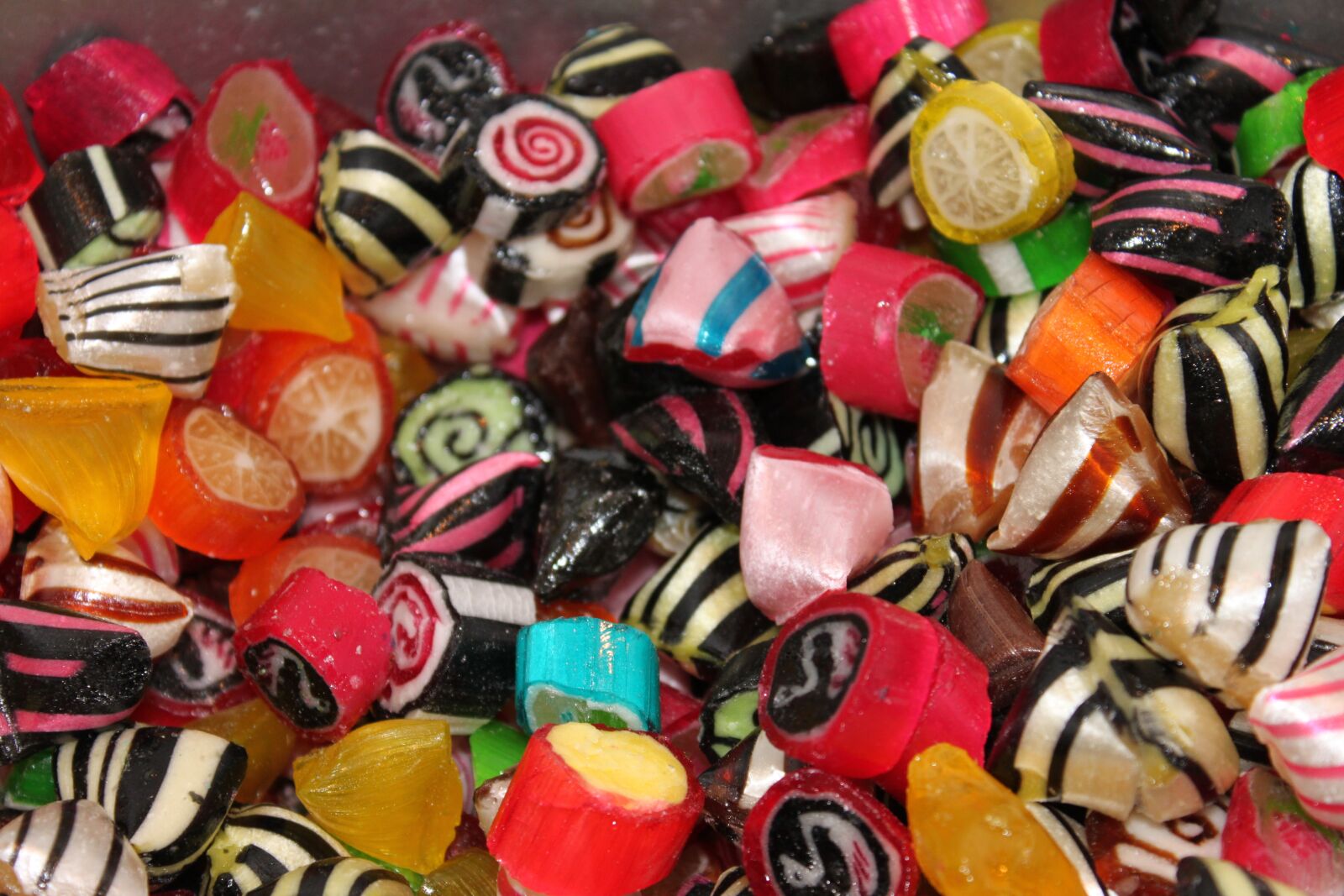Canon EOS 500D (EOS Rebel T1i / EOS Kiss X3) sample photo. Candy, confectionery, sweetness photography