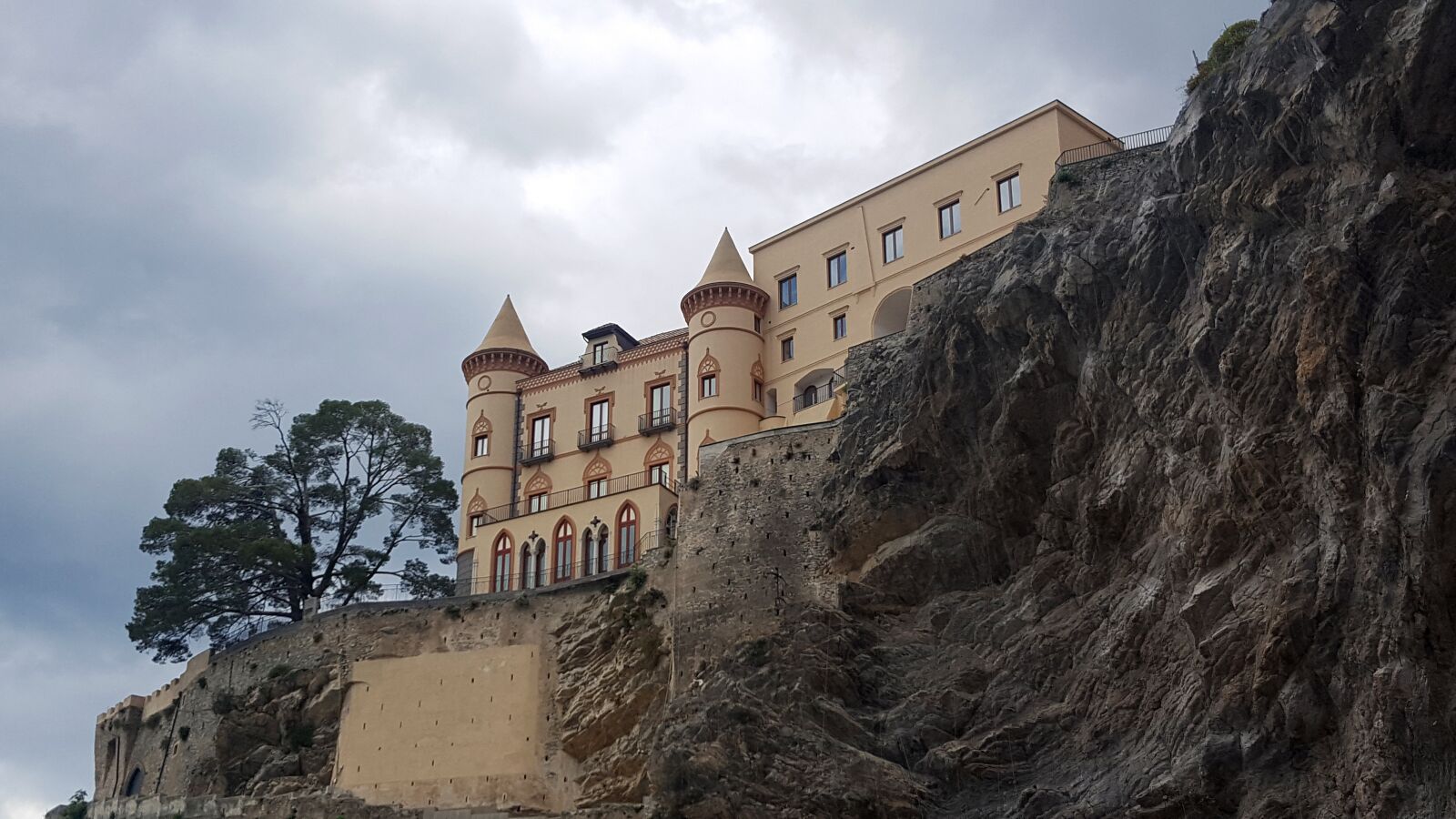 Samsung Galaxy S6 sample photo. Castle, maiori, amalfi coast photography