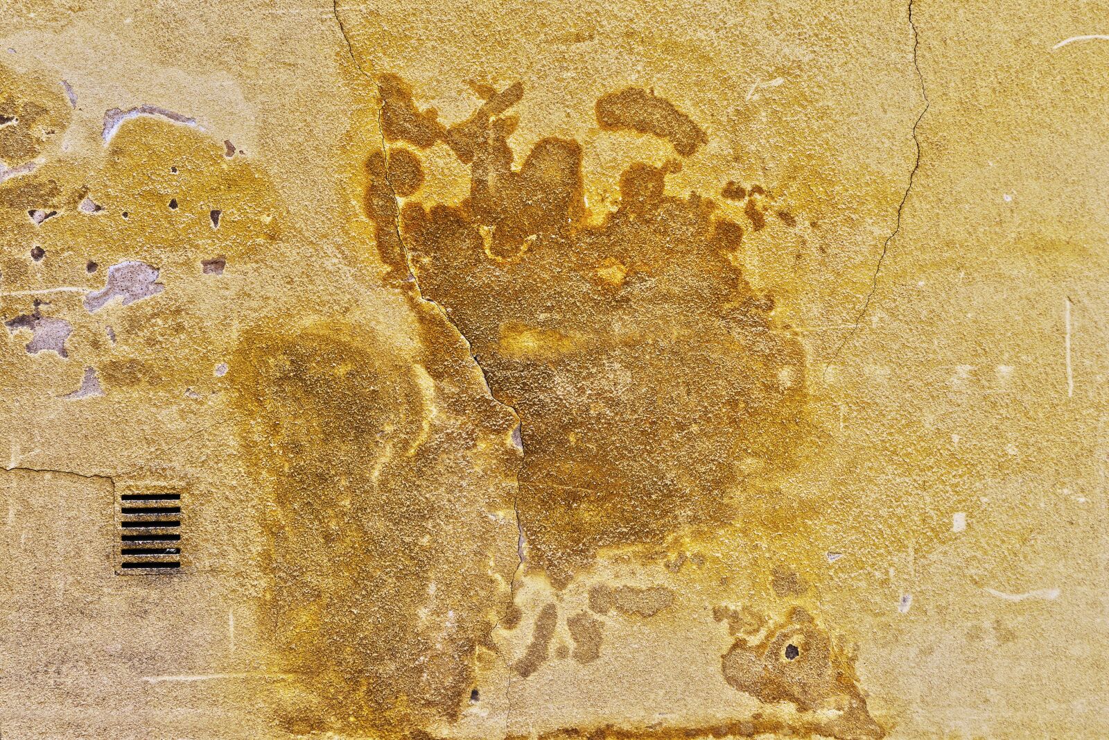Panasonic Lumix DMC-FZ1000 sample photo. Facade, plaster, spotty photography